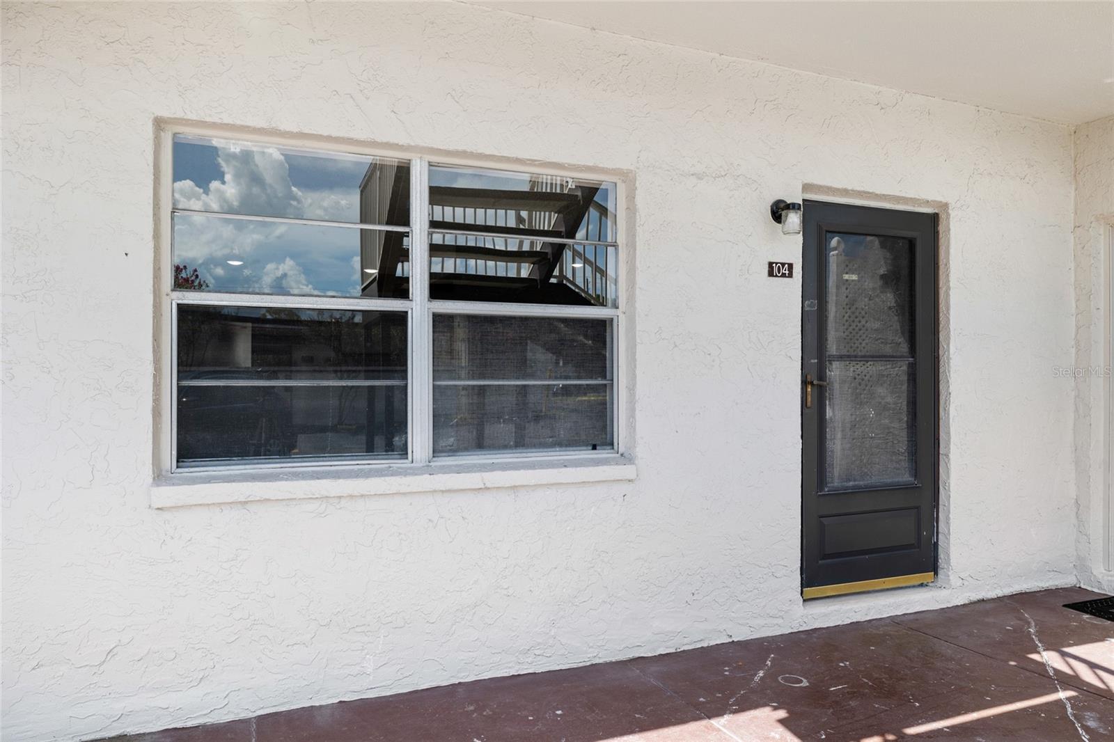 Image 4 of 30 For 9213 Tudor Drive B104