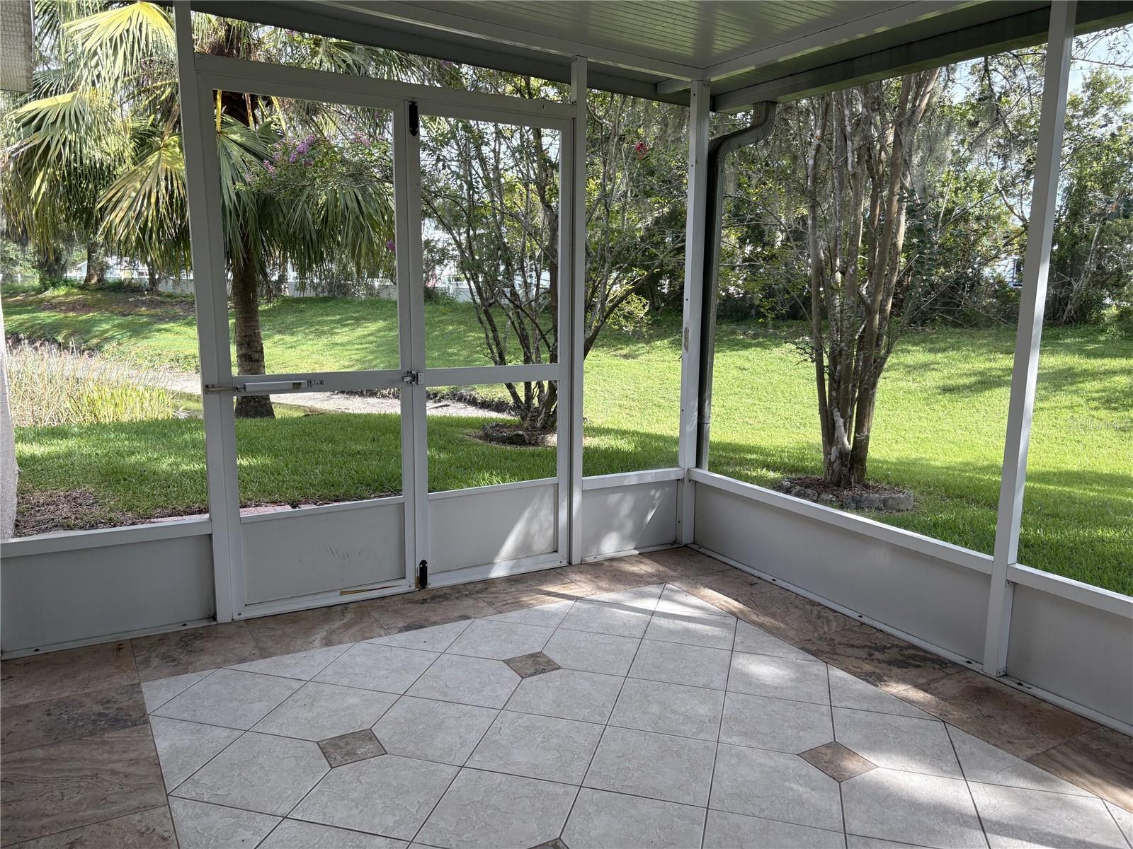 Image 20 of 43 For 35219 Janine Drive