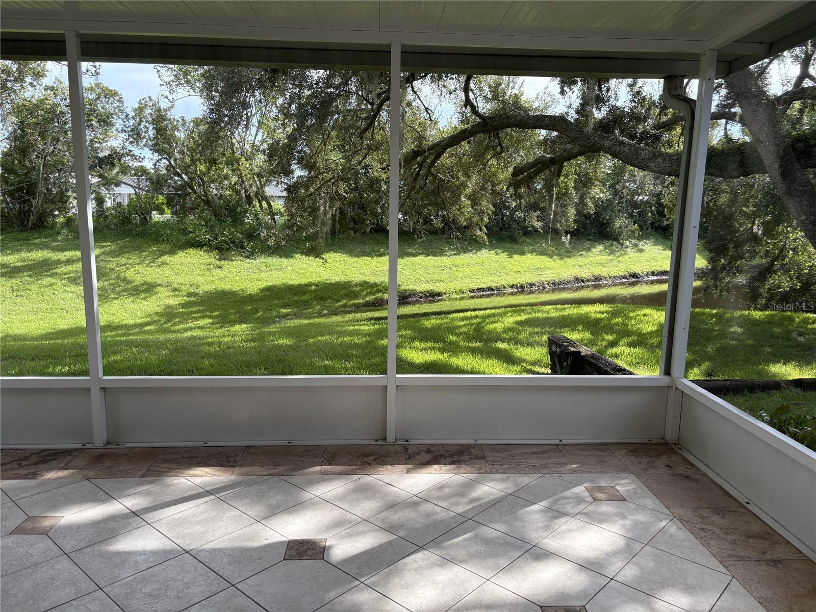 Image 5 of 43 For 35219 Janine Drive
