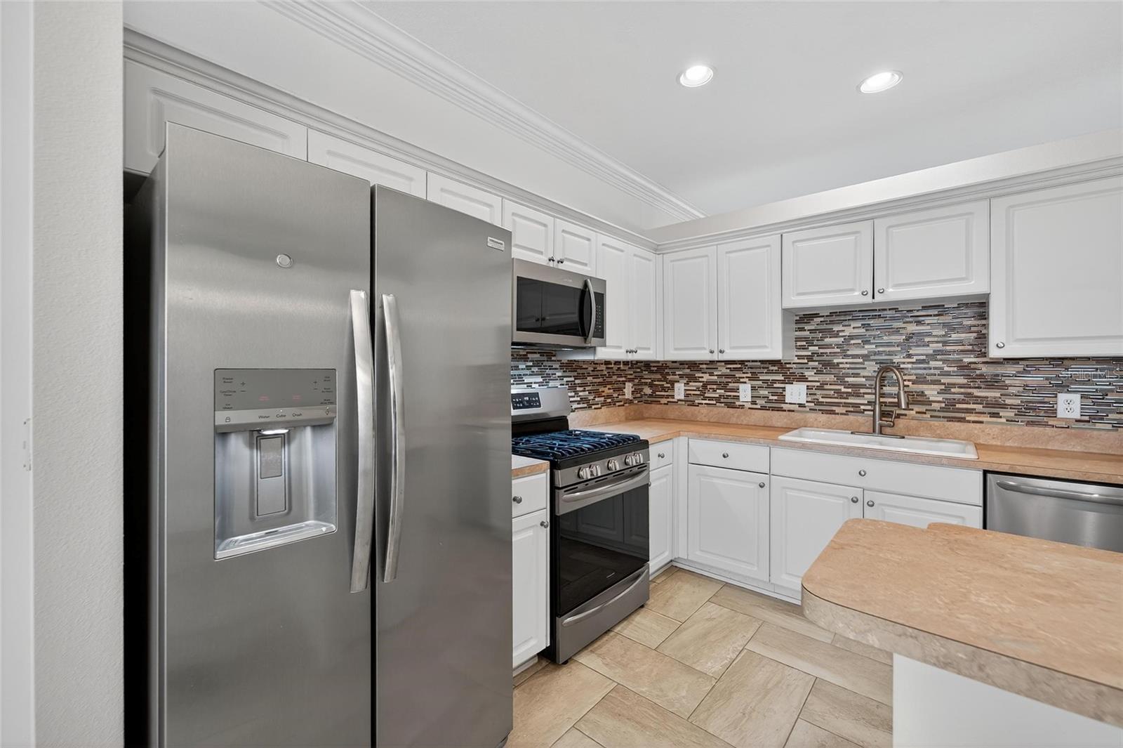 Listing photo id 6 for 13007 Terrace Brook Place