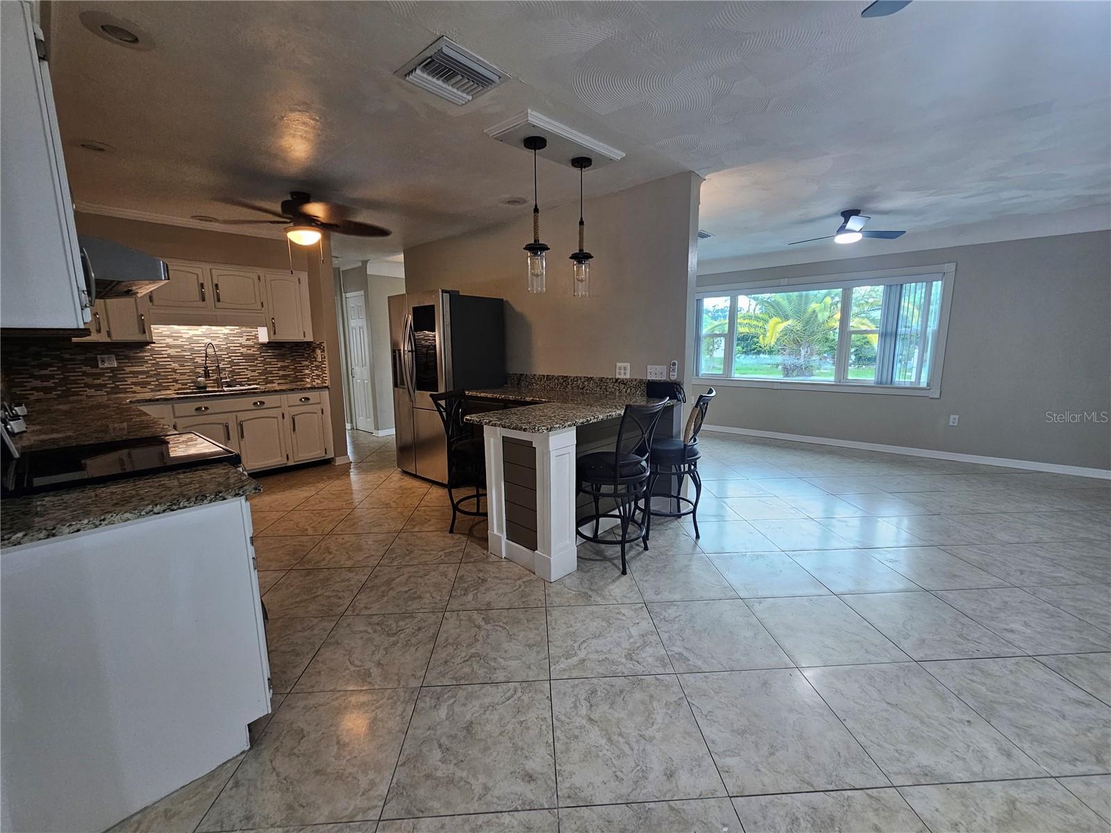 Image 12 of 24 For 4943 Lake Charles Drive N