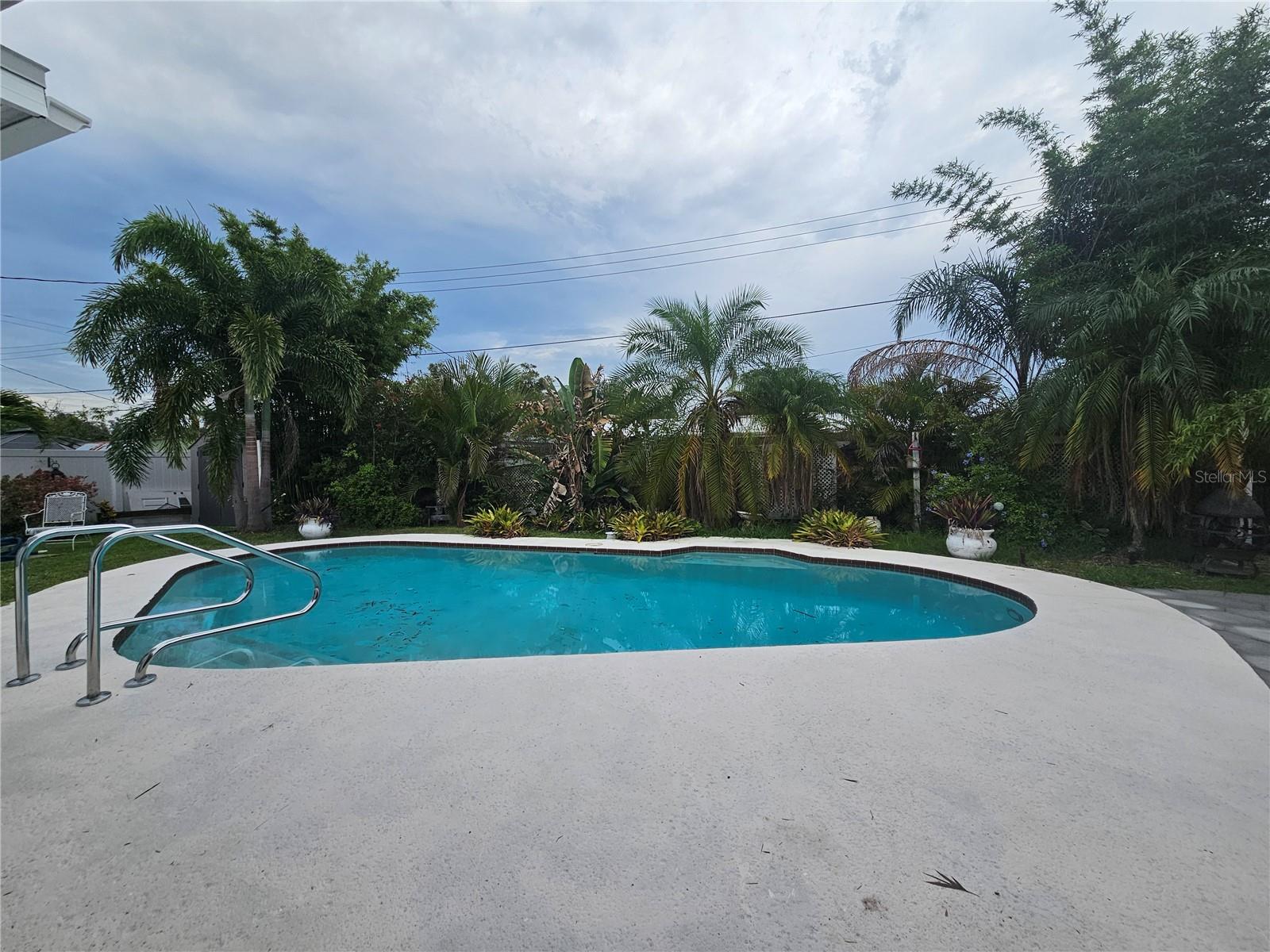 Image 18 of 24 For 4943 Lake Charles Drive N