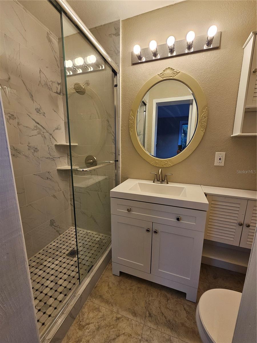 Image 23 of 24 For 4943 Lake Charles Drive N