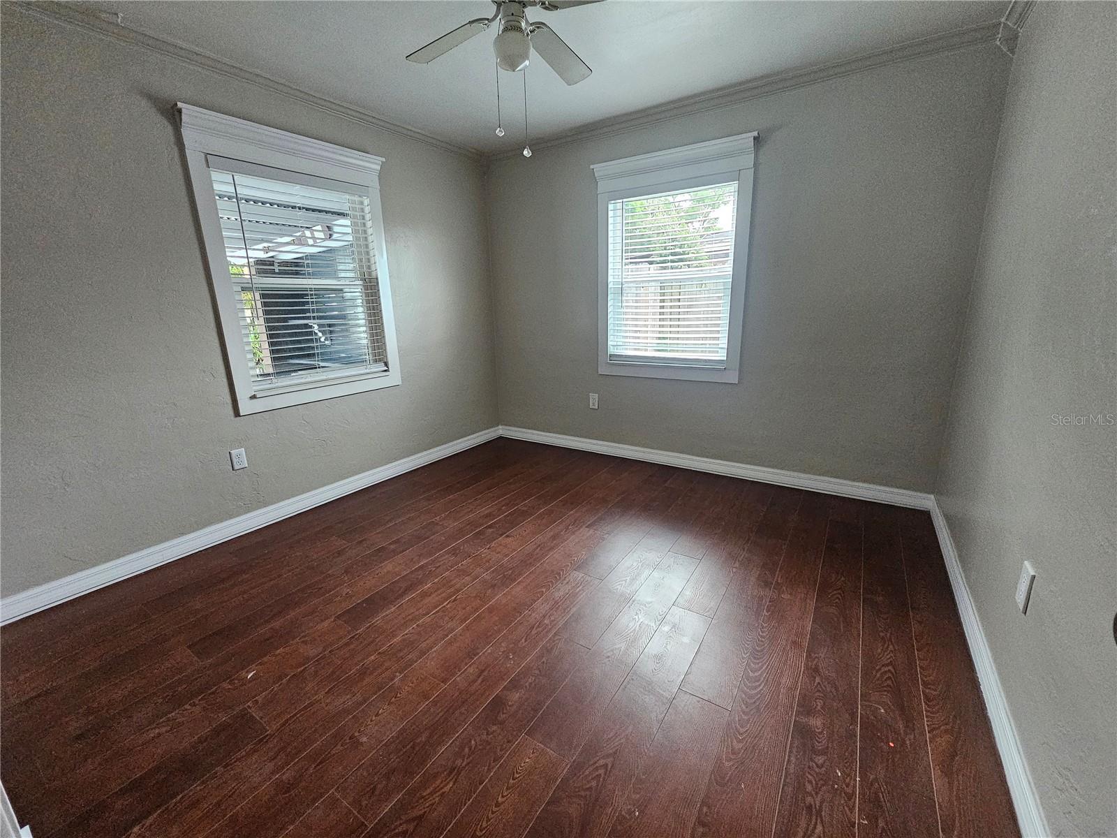 Image 8 of 24 For 4943 Lake Charles Drive N