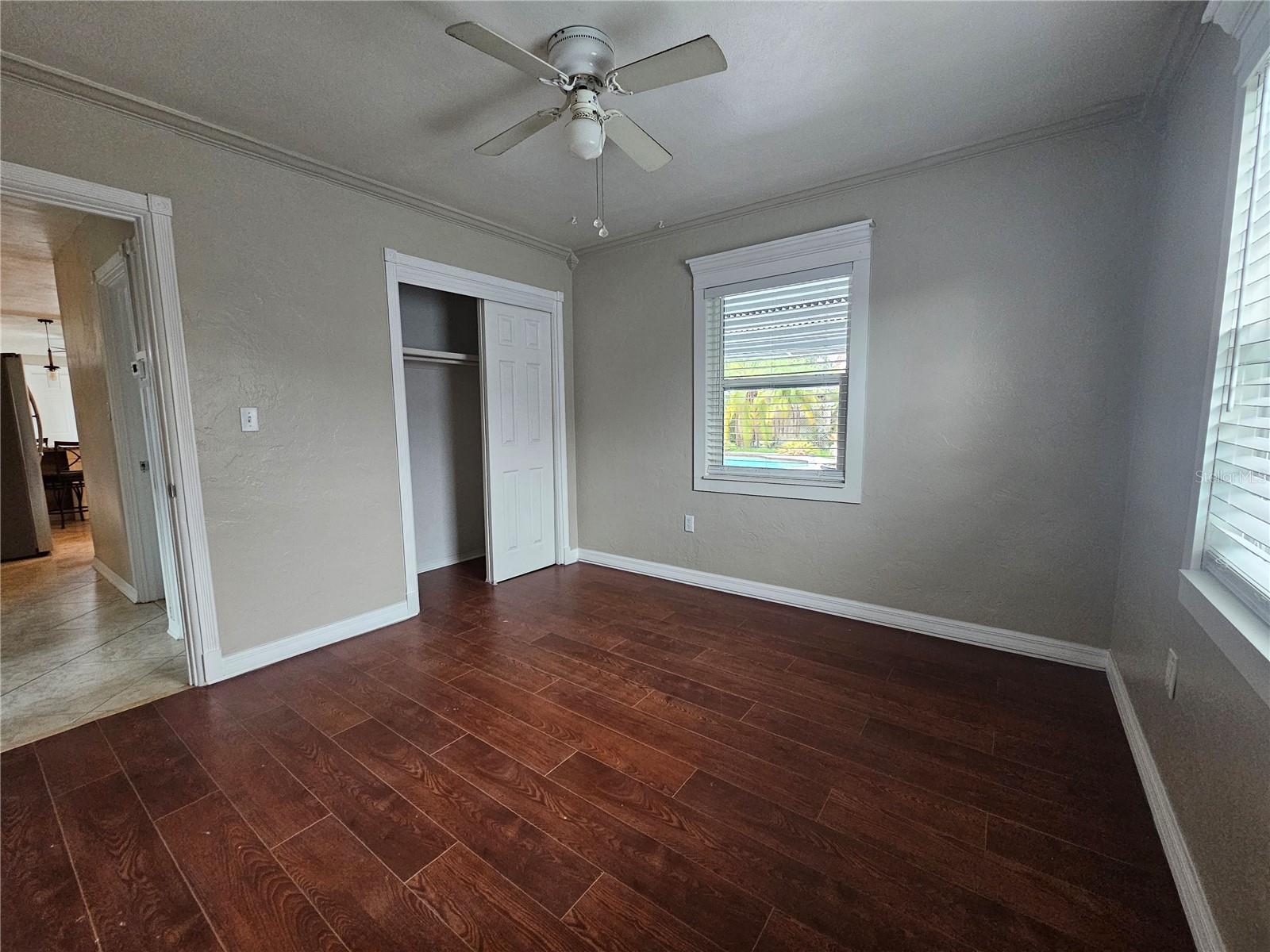 Image 9 of 24 For 4943 Lake Charles Drive N