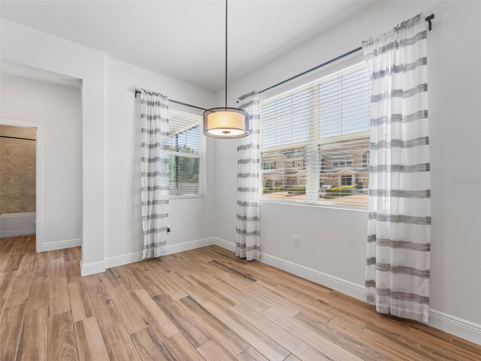 Image 15 of 50 For 18844 Ulmus Street