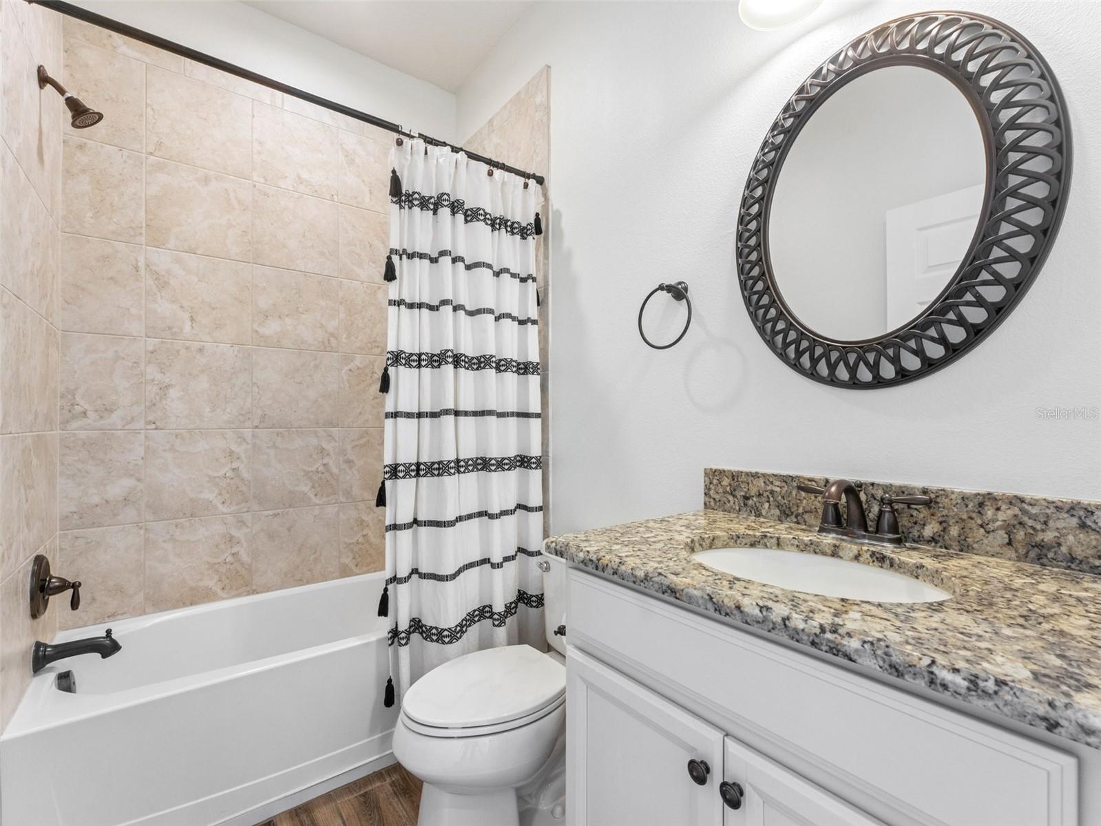 Image 19 of 50 For 18844 Ulmus Street