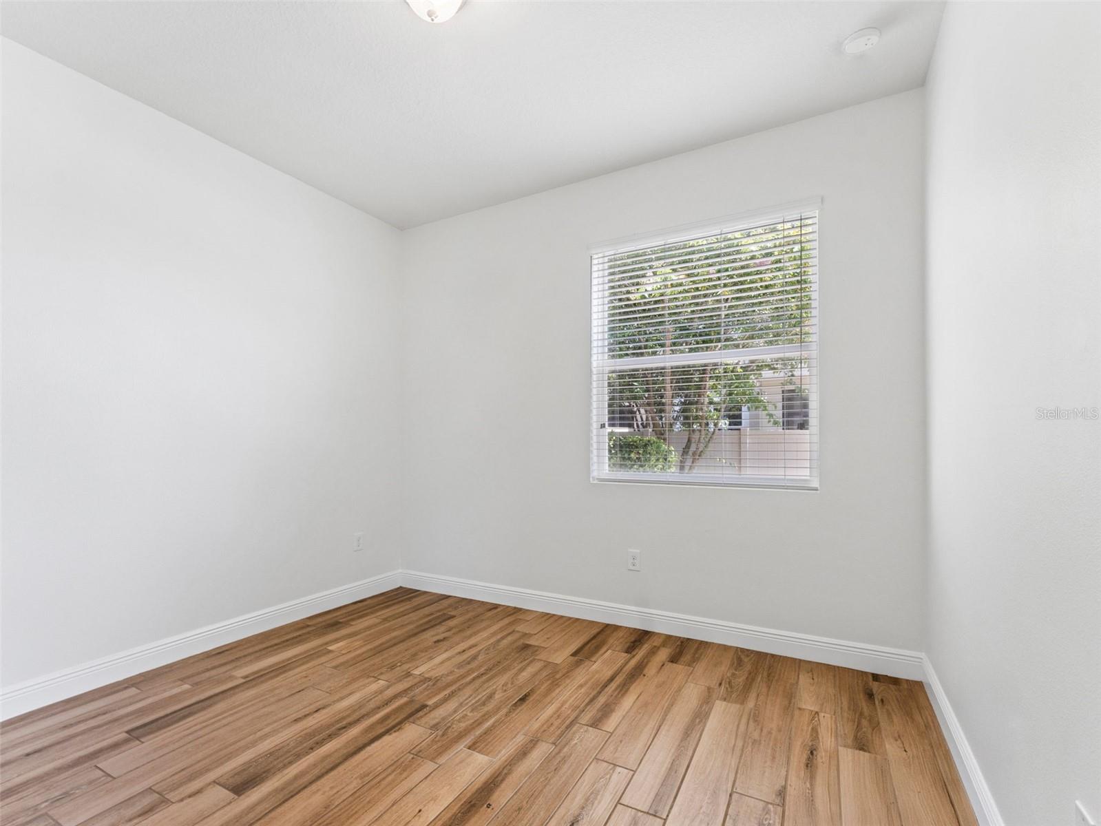Image 21 of 50 For 18844 Ulmus Street