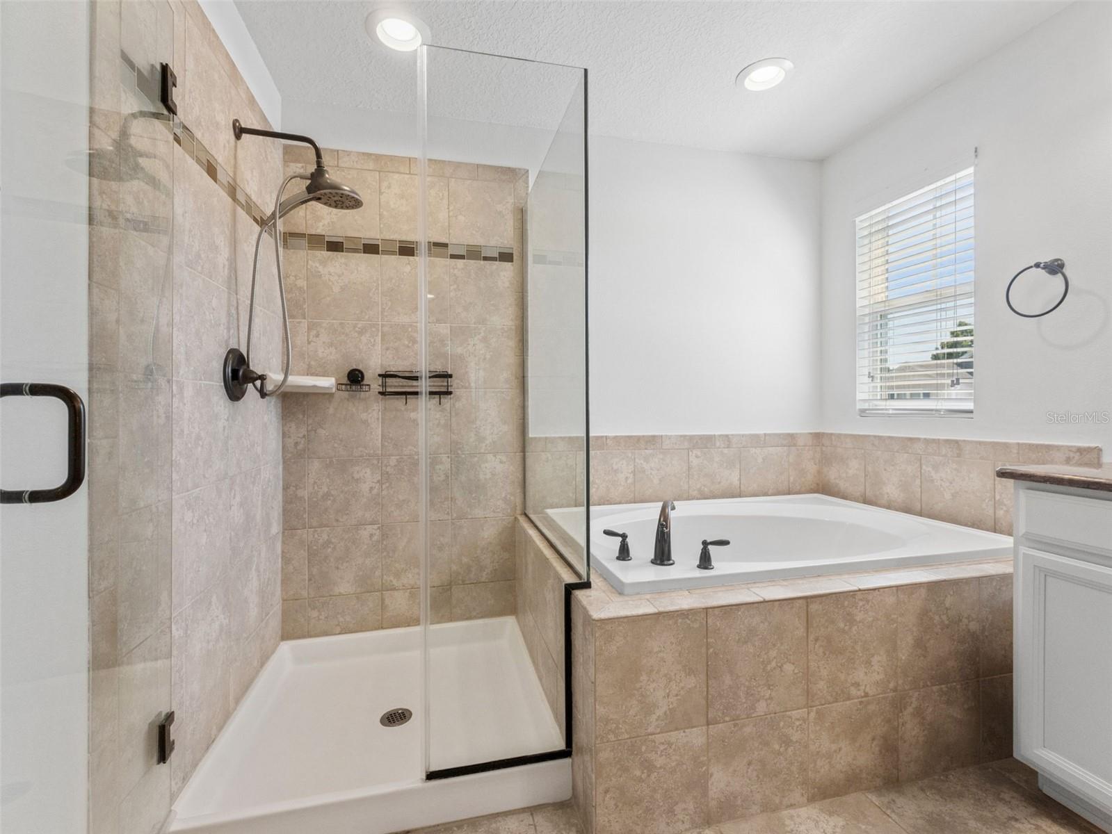 Image 26 of 50 For 18844 Ulmus Street