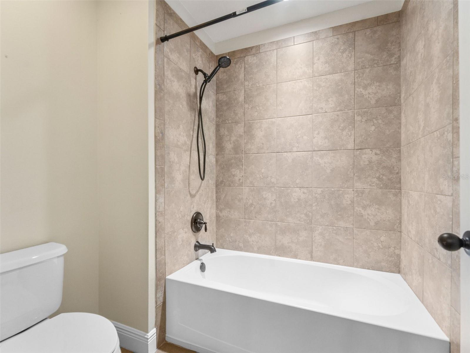 Image 30 of 50 For 18844 Ulmus Street