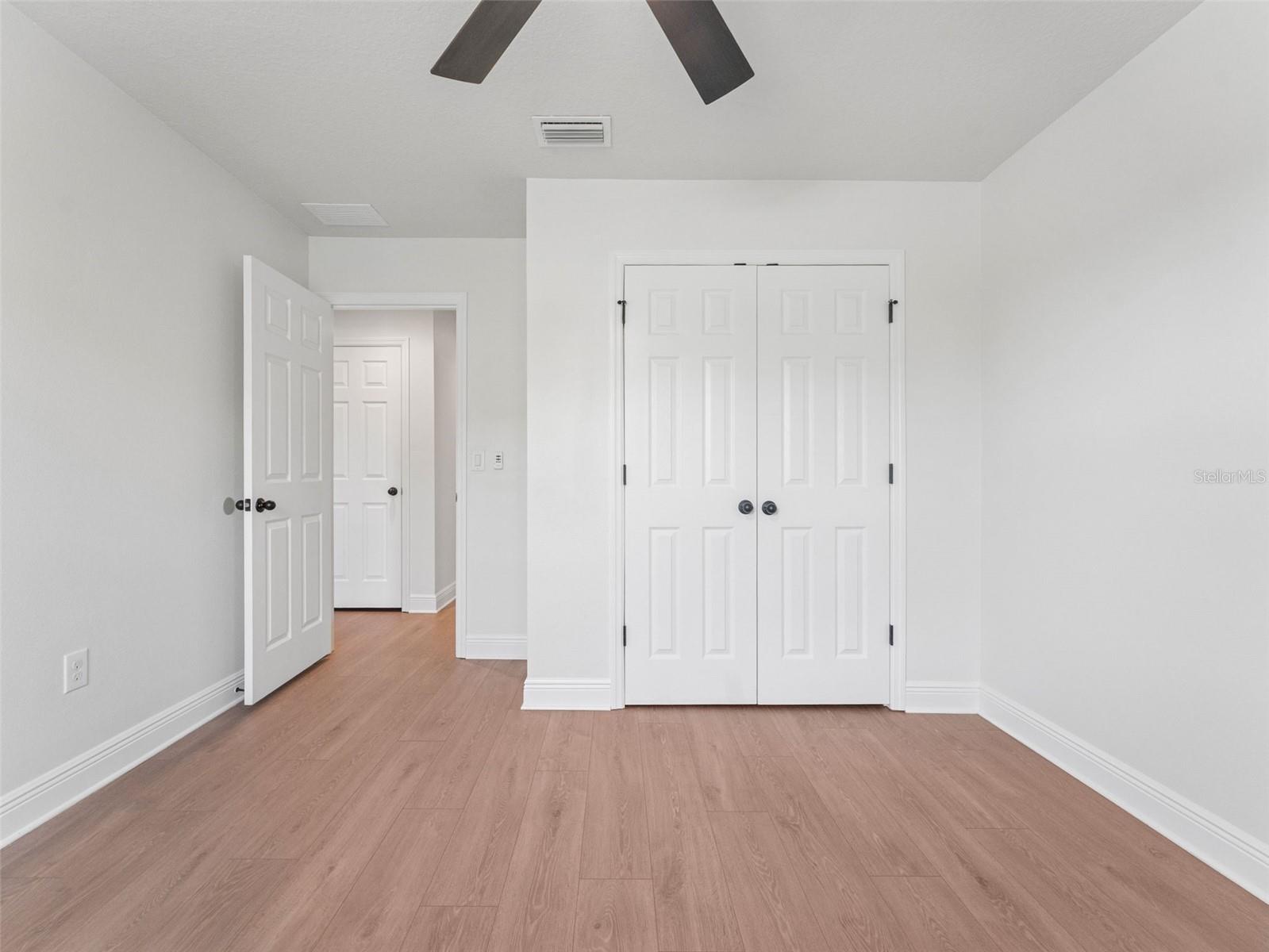 Image 32 of 50 For 18844 Ulmus Street