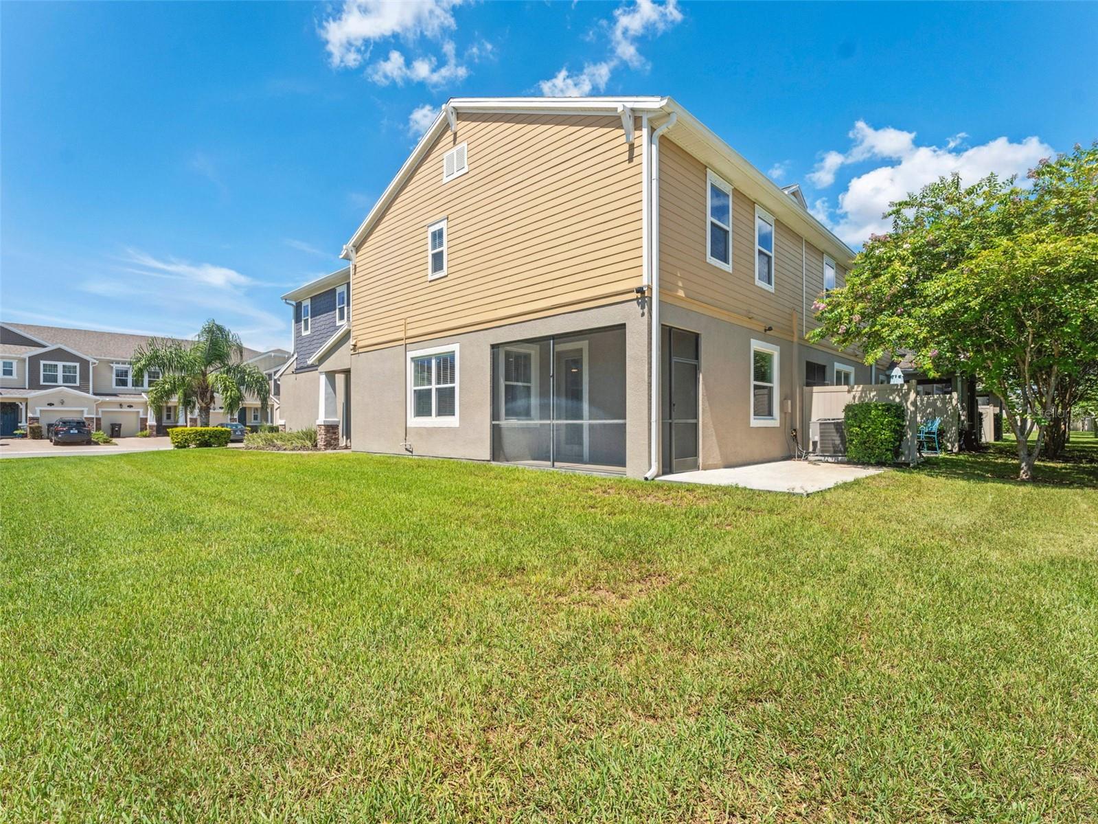 Image 41 of 50 For 18844 Ulmus Street