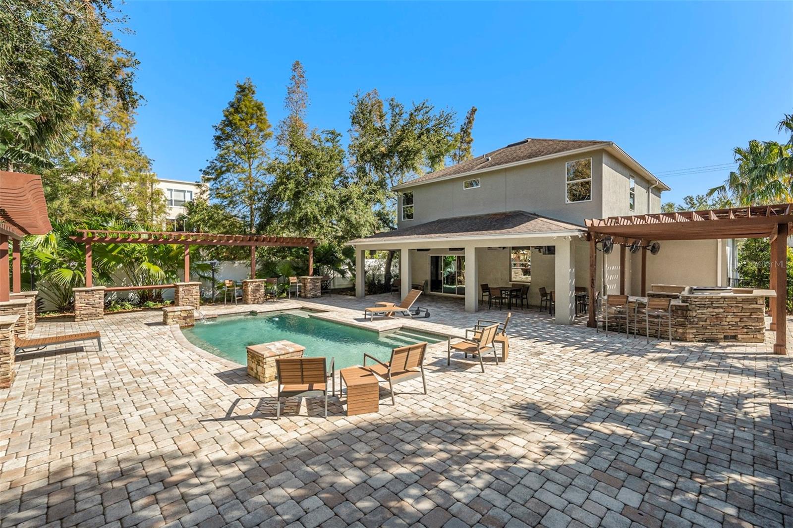 Image 21 of 39 For 5701 Macdill Avenue