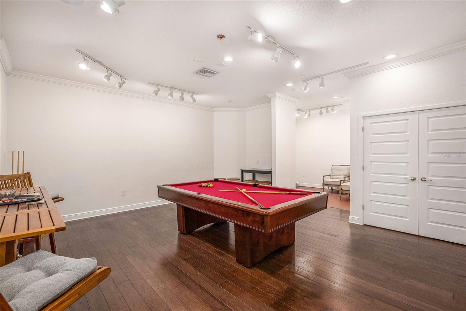 Image 34 of 39 For 5701 Macdill Avenue