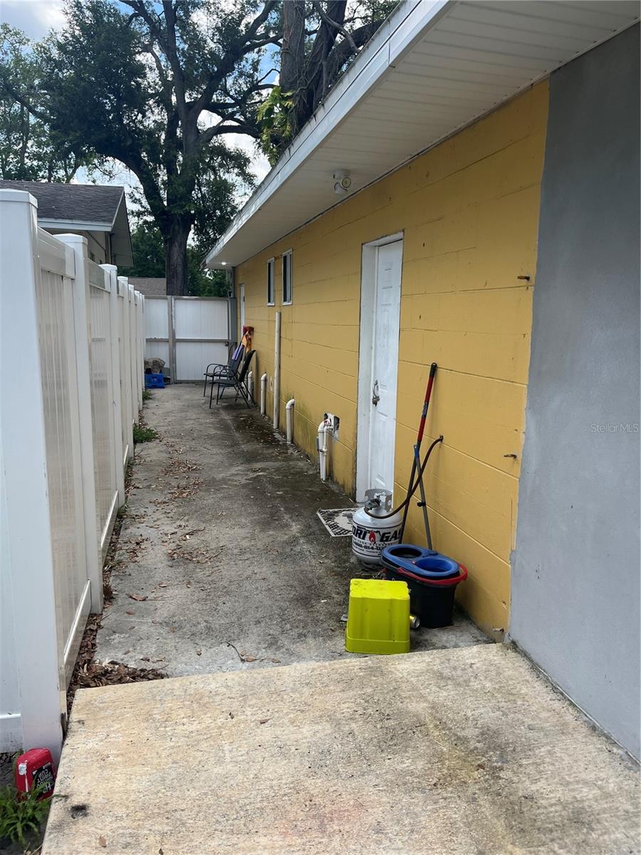 Image 11 of 12 For 6816 Sterling Avenue