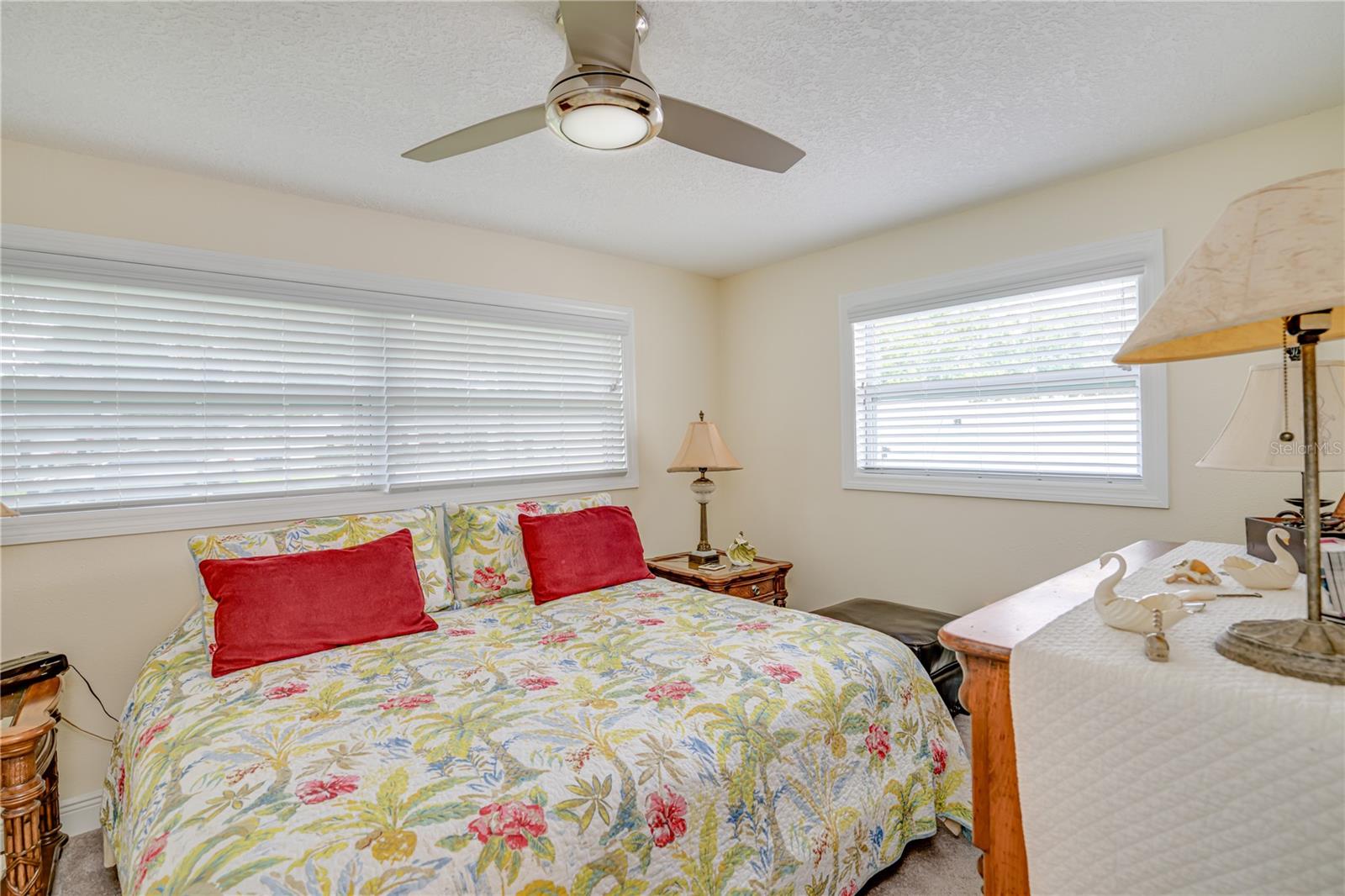 Listing photo id 26 for 1954 Arvis Circle W