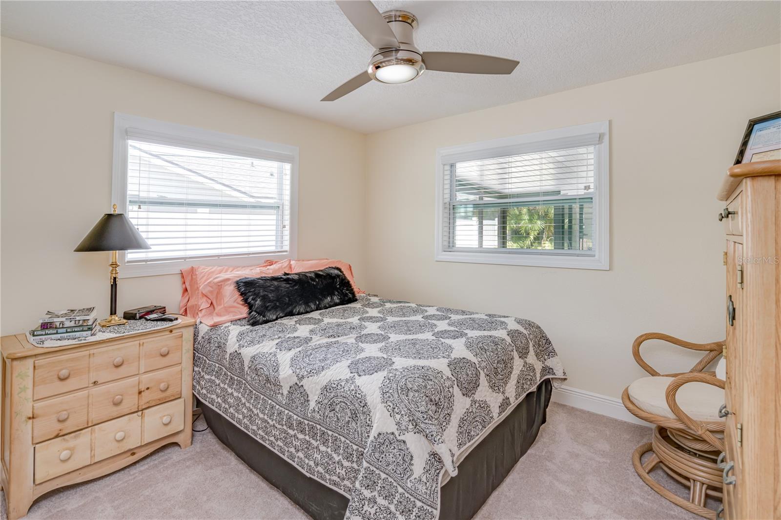 Listing photo id 31 for 1954 Arvis Circle W