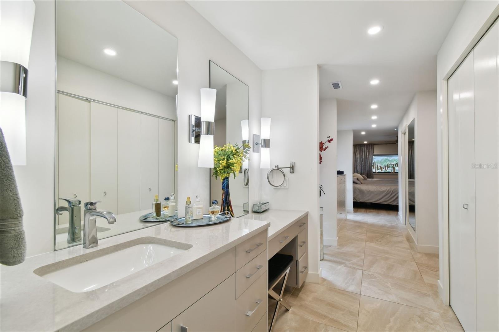 Listing photo id 24 for 4202 Saltwater Boulevard