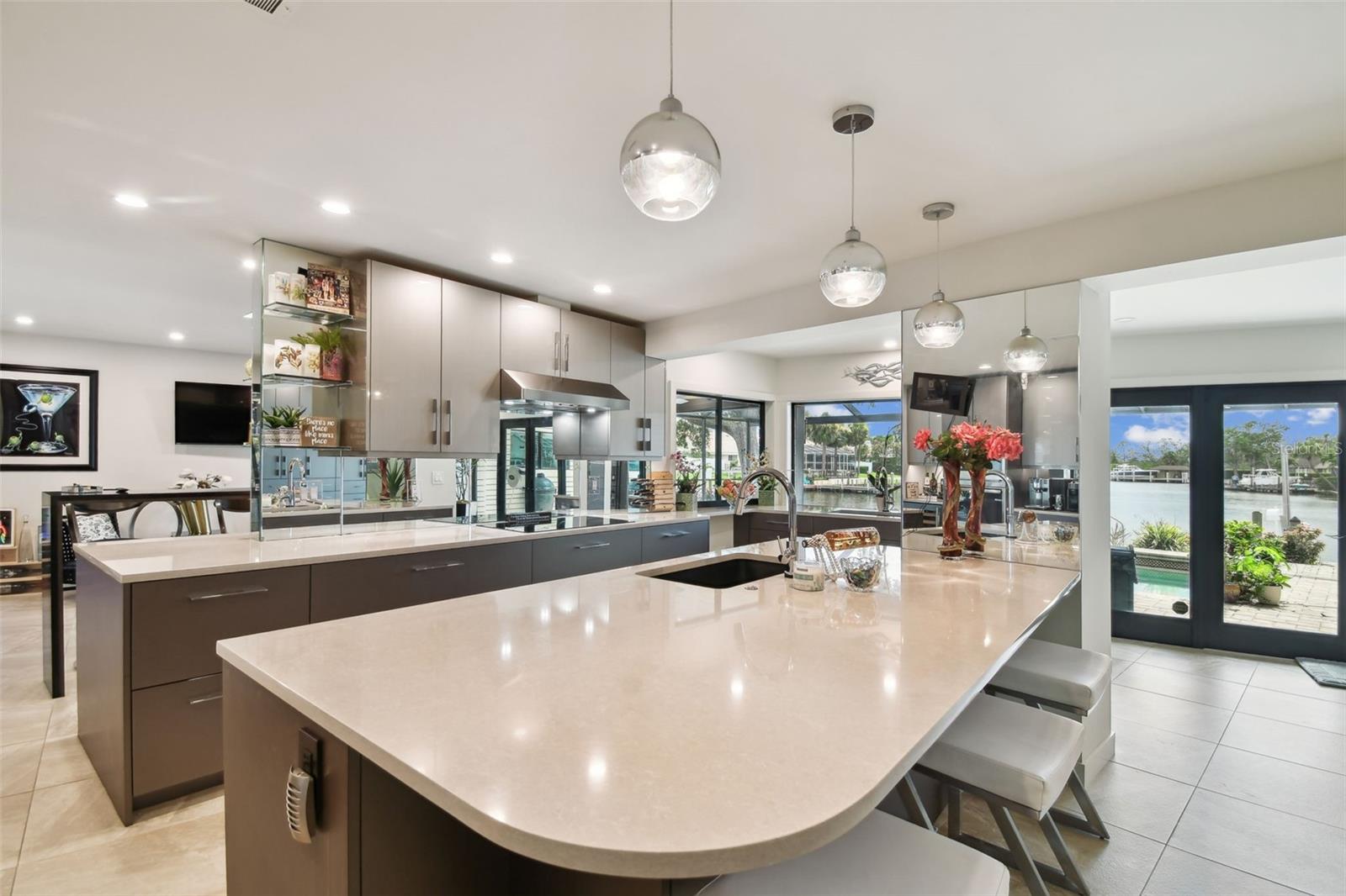 Listing photo id 32 for 4202 Saltwater Boulevard