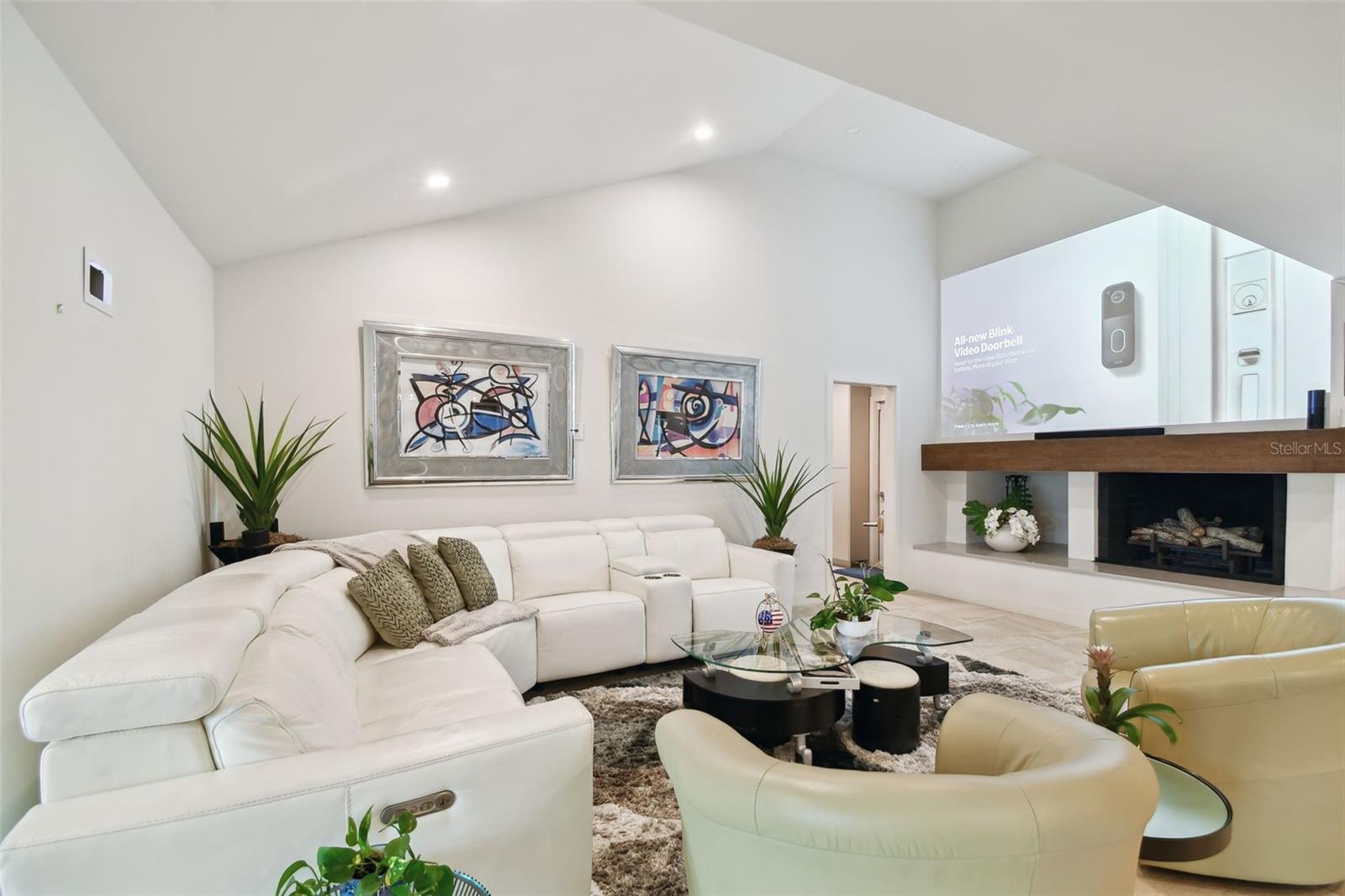 Listing photo id 34 for 4202 Saltwater Boulevard