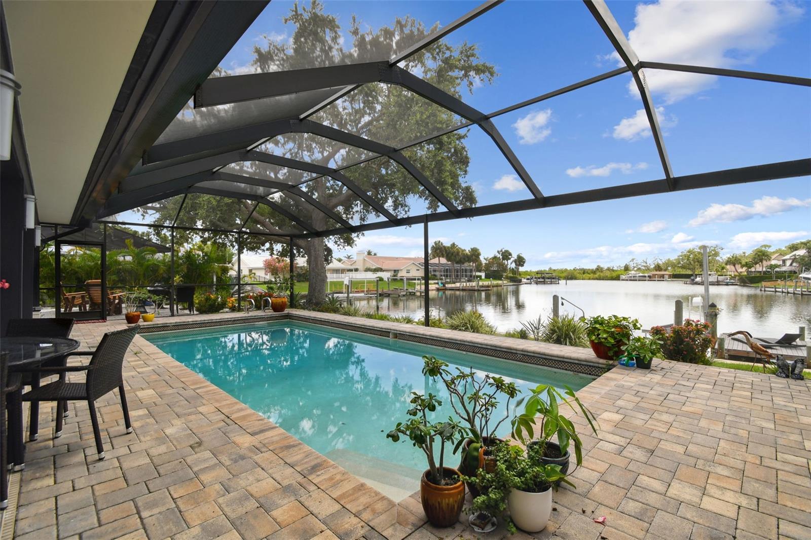 Listing photo id 2 for 4202 Saltwater Boulevard