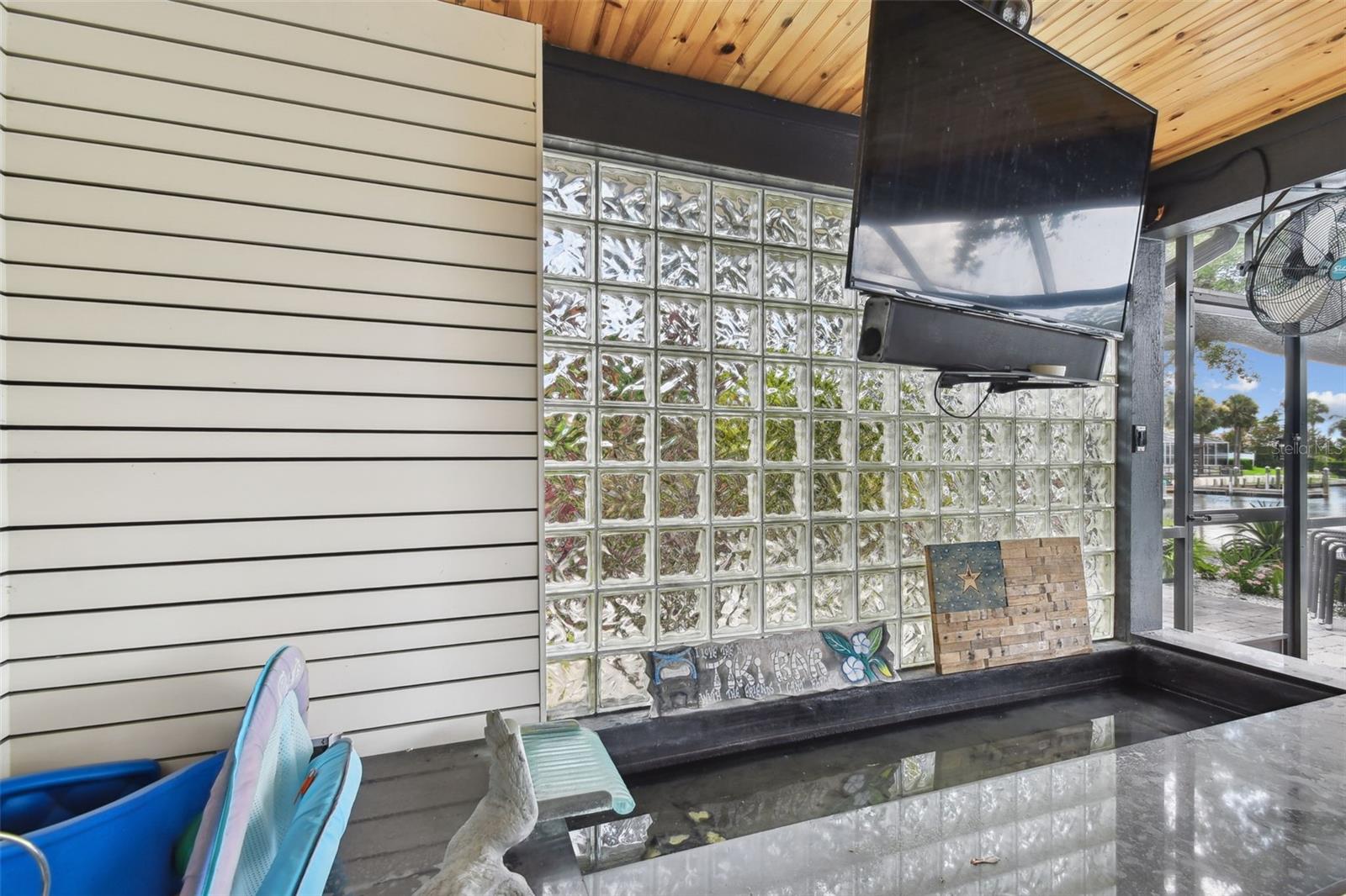 Listing photo id 53 for 4202 Saltwater Boulevard