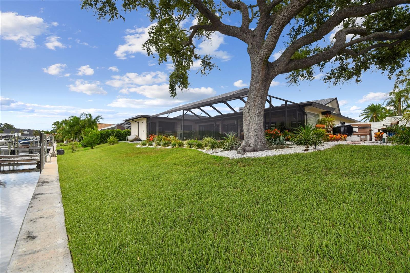 Listing photo id 58 for 4202 Saltwater Boulevard