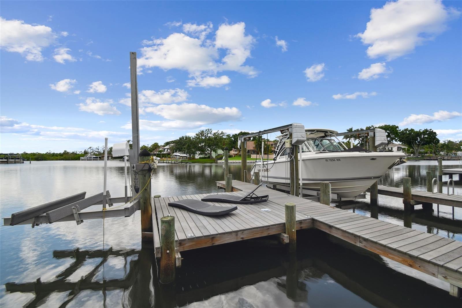 Listing photo id 60 for 4202 Saltwater Boulevard