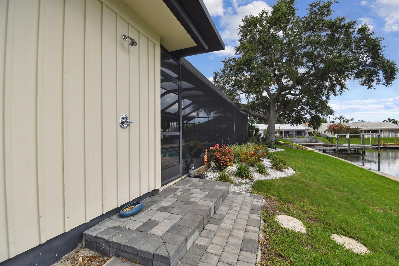 Listing photo id 63 for 4202 Saltwater Boulevard