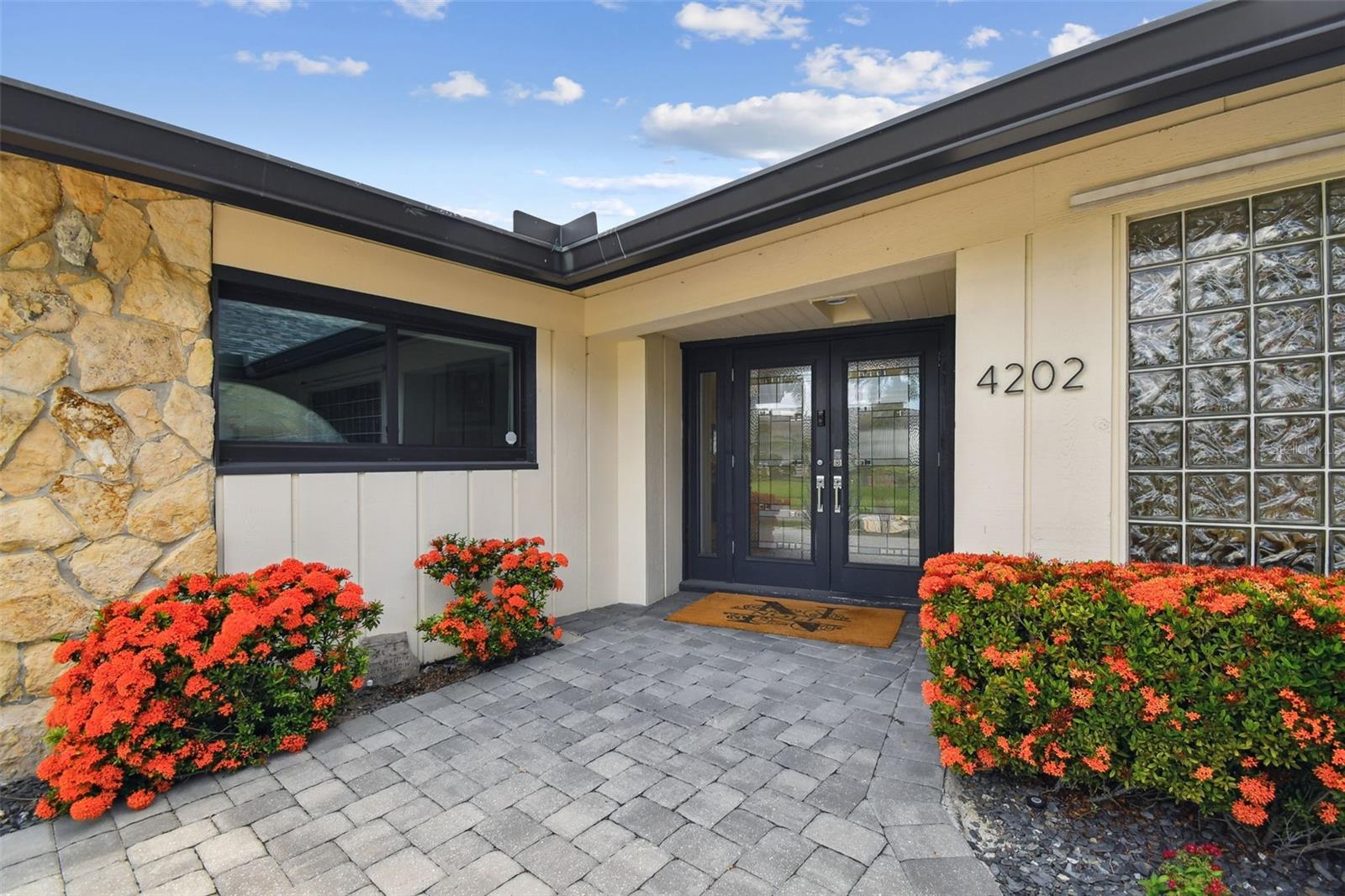 Listing photo id 66 for 4202 Saltwater Boulevard