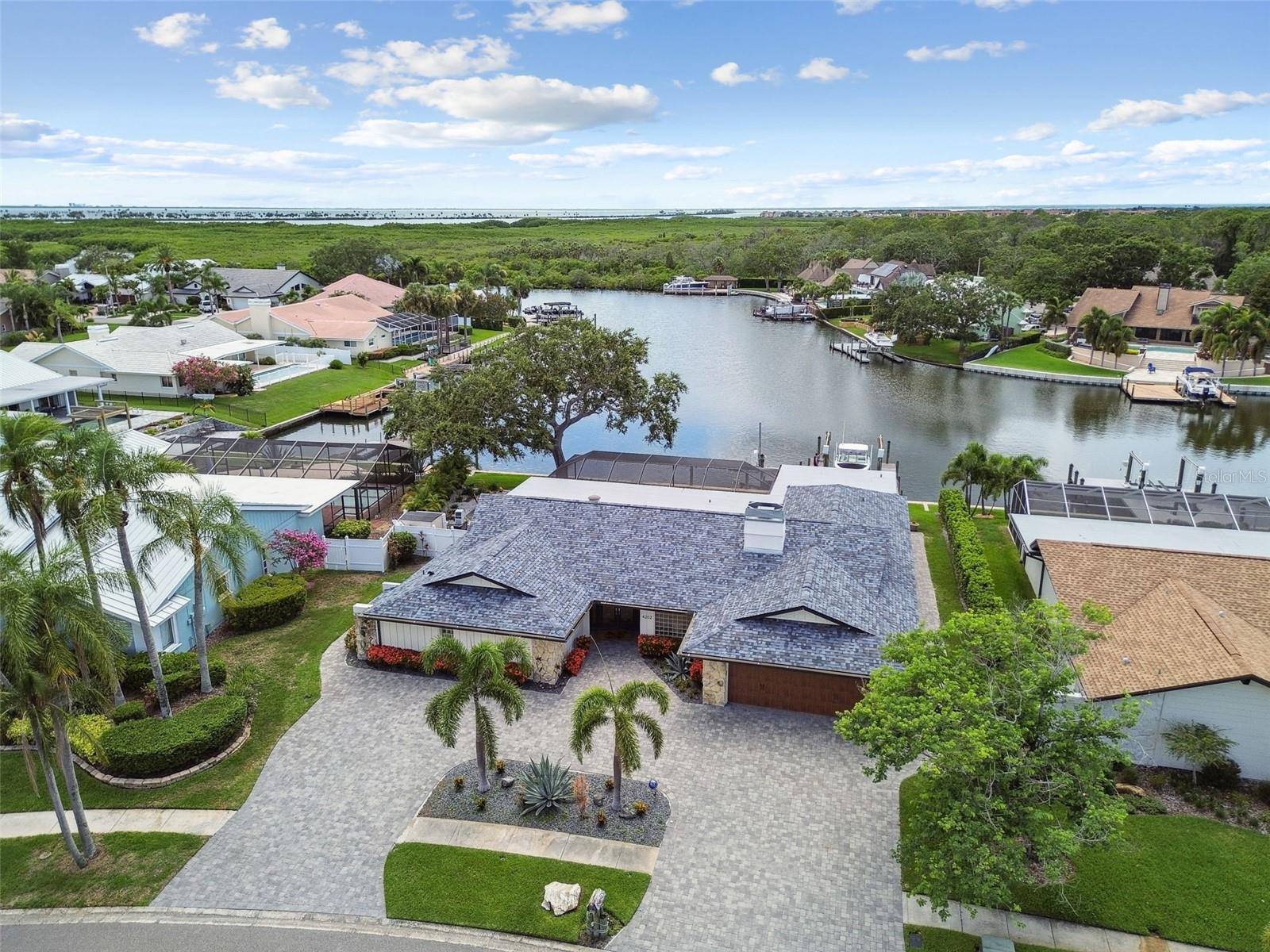 Listing photo id 71 for 4202 Saltwater Boulevard