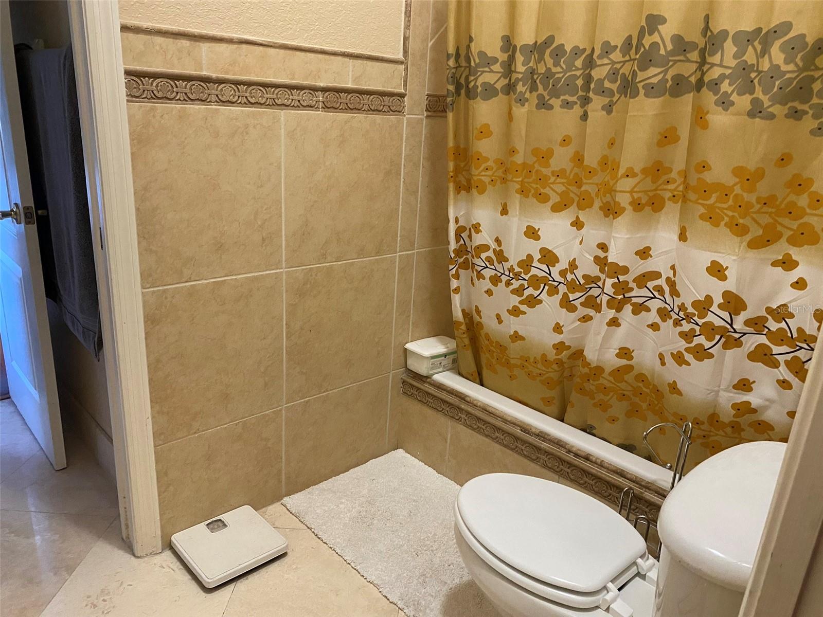 Listing photo id 17 for Address Not Provided