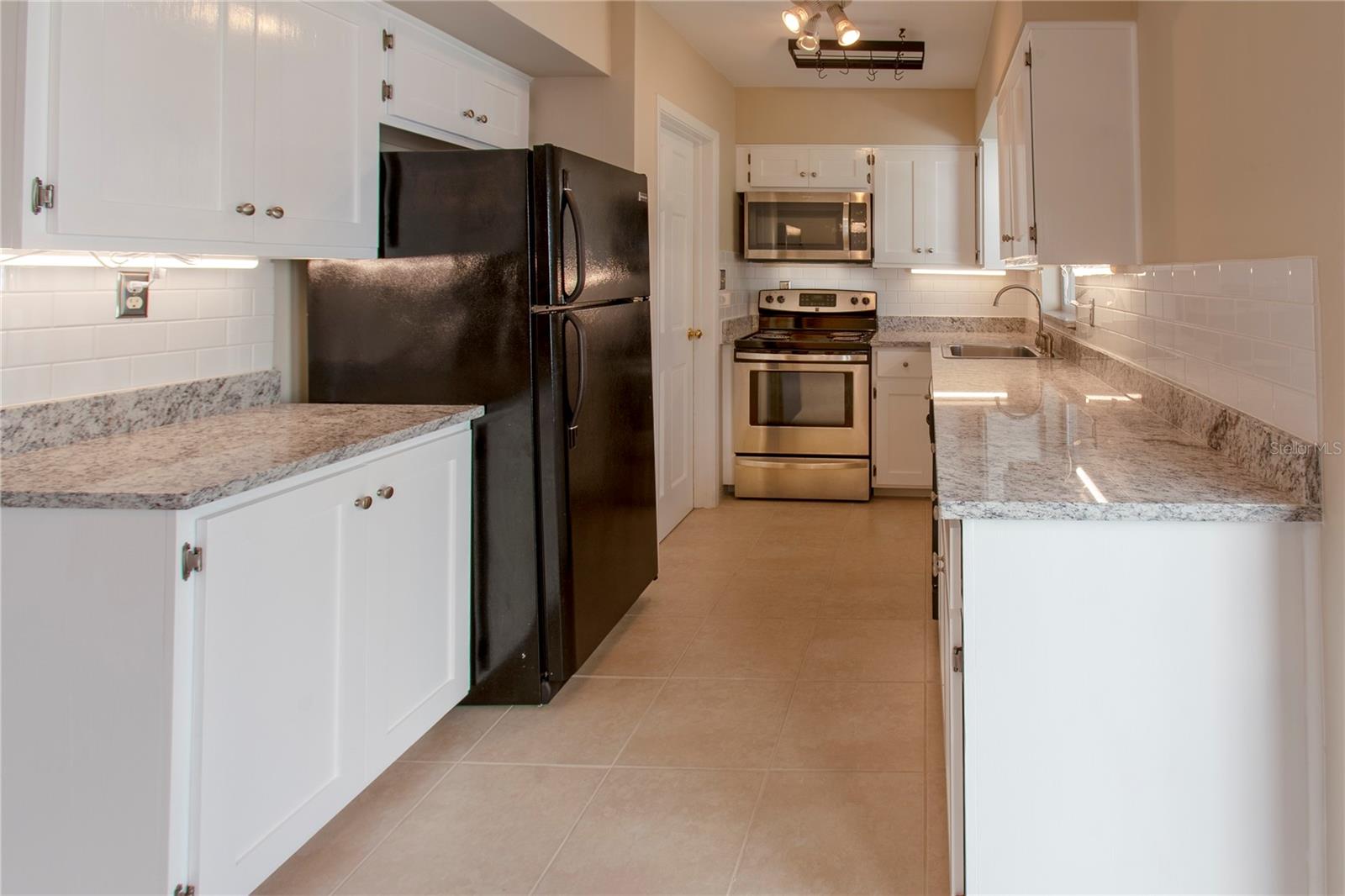 Image 4 of 21 For 10299 62nd Terrace