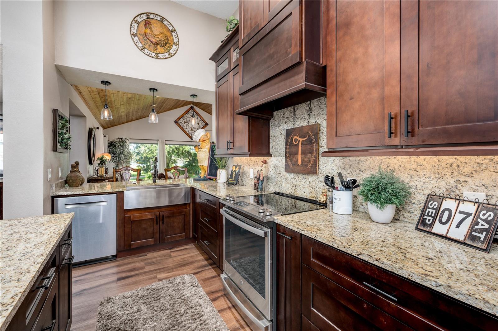 Image 12 of 34 For 3539 Lake Padgett Drive