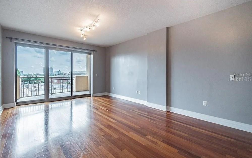 Image 4 of 24 For 1108 Franklin Street 506