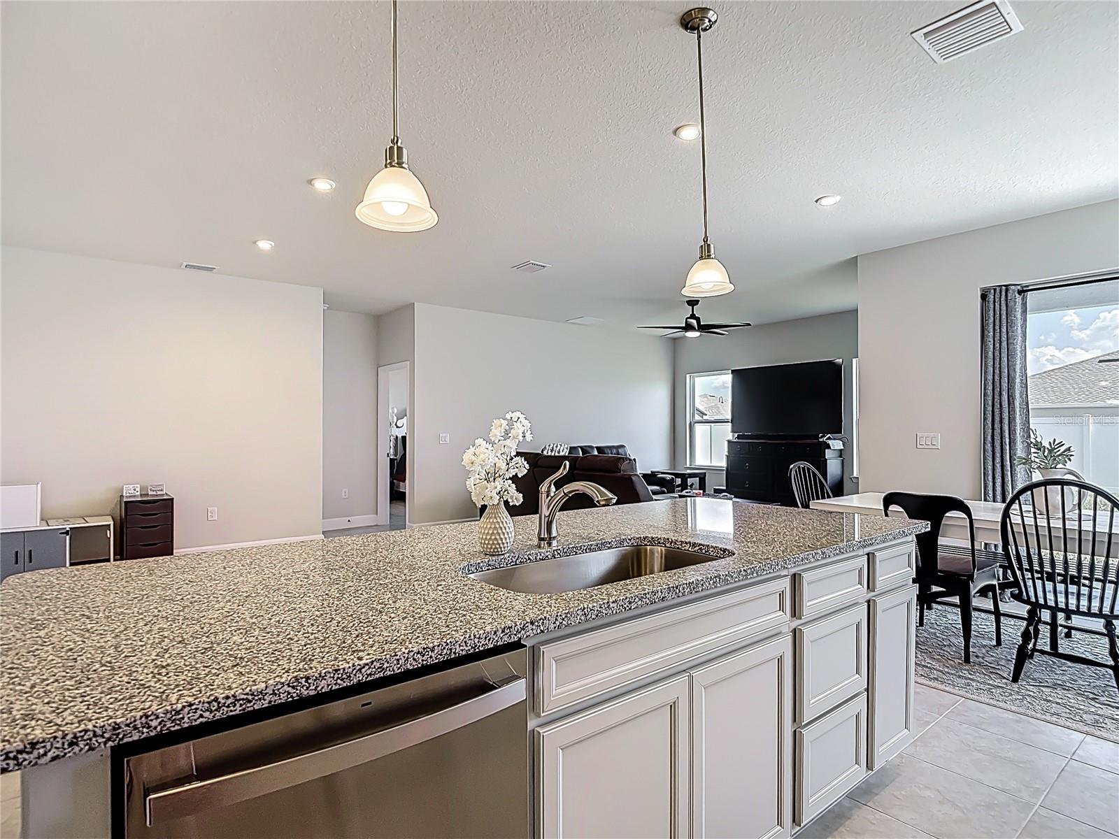 Image 14 of 73 For 35428 Crescent Creek Drive