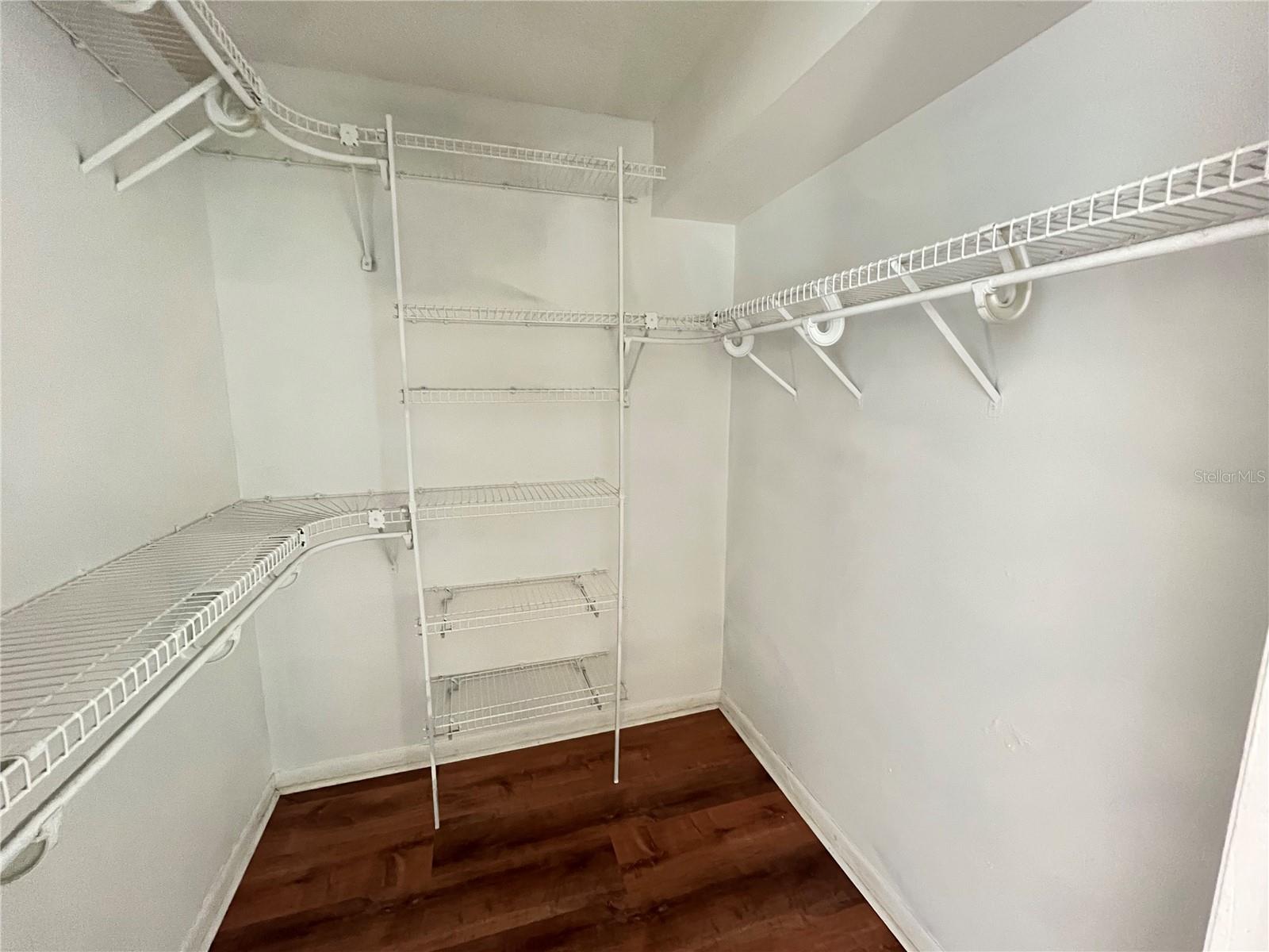 Image 12 of 14 For 2618 Cove Cay Drive 808