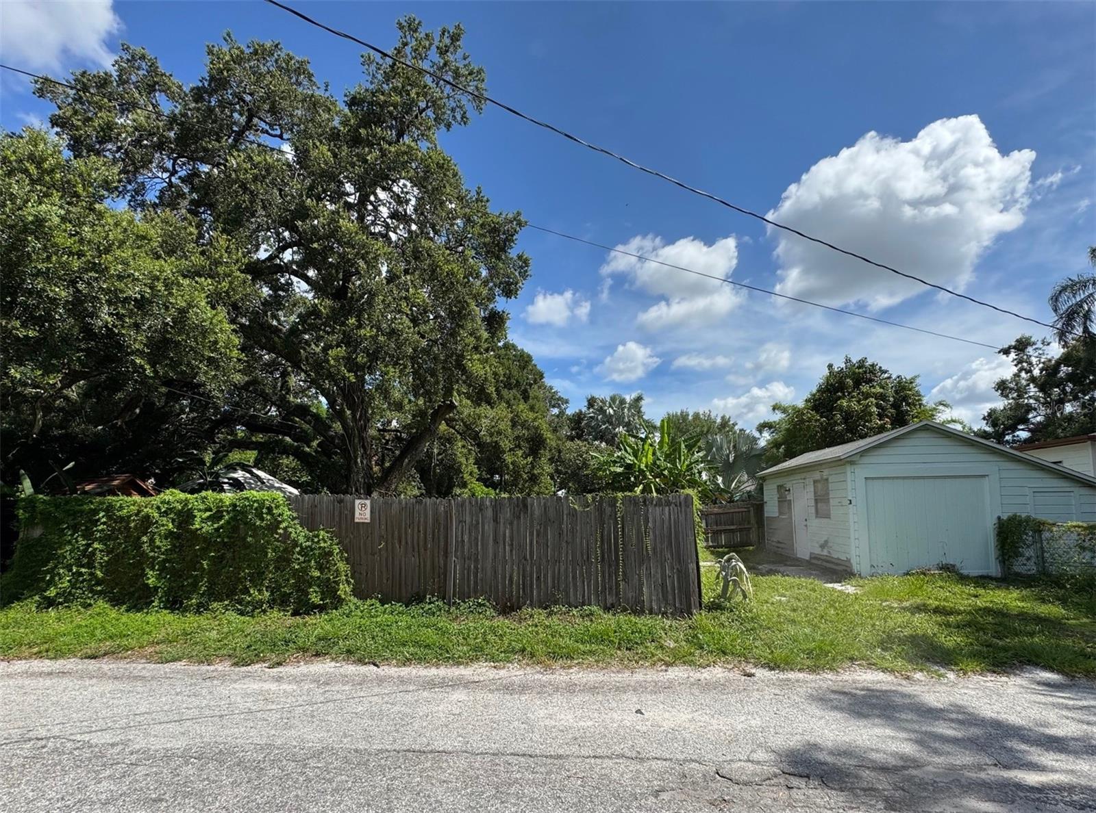 Image 5 of 12 For 4202 Seminole Avenue