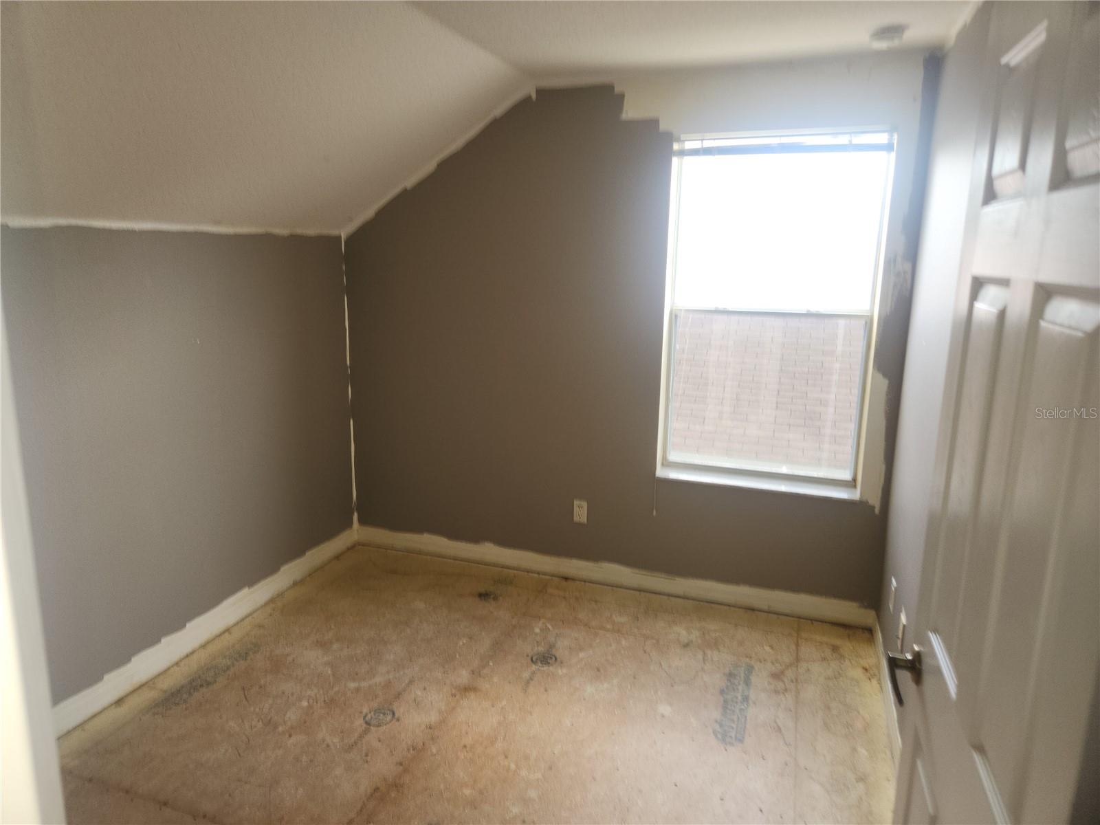 Image 10 of 16 For 8361 Silverbell Loop