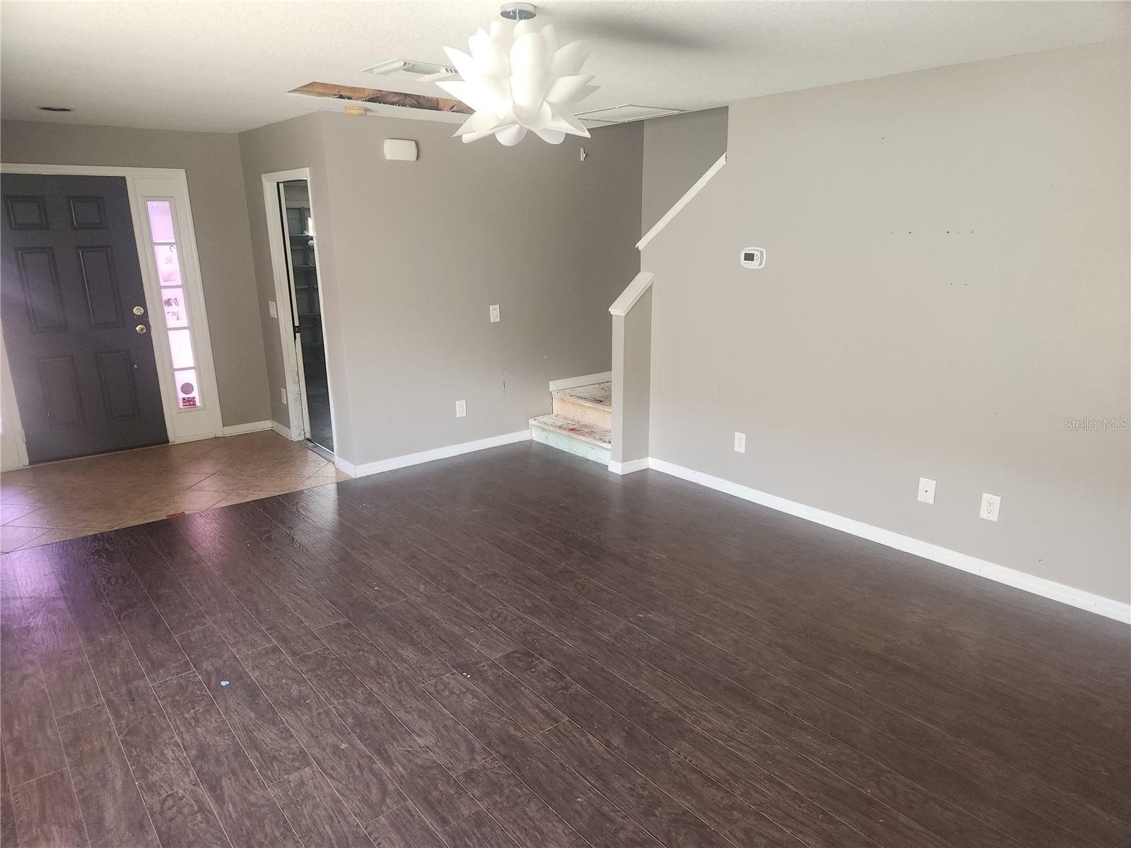 Image 4 of 16 For 8361 Silverbell Loop