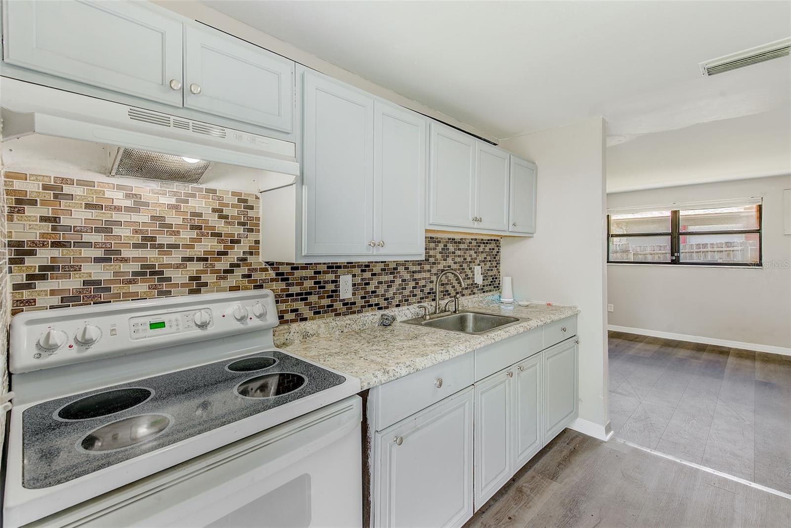 Image 16 of 40 For 1707 Idell Street