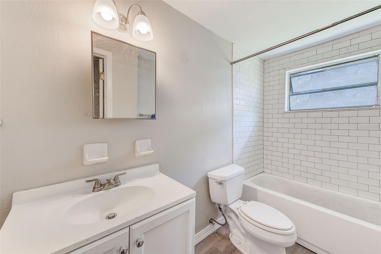 Image 18 of 40 For 1707 Idell Street
