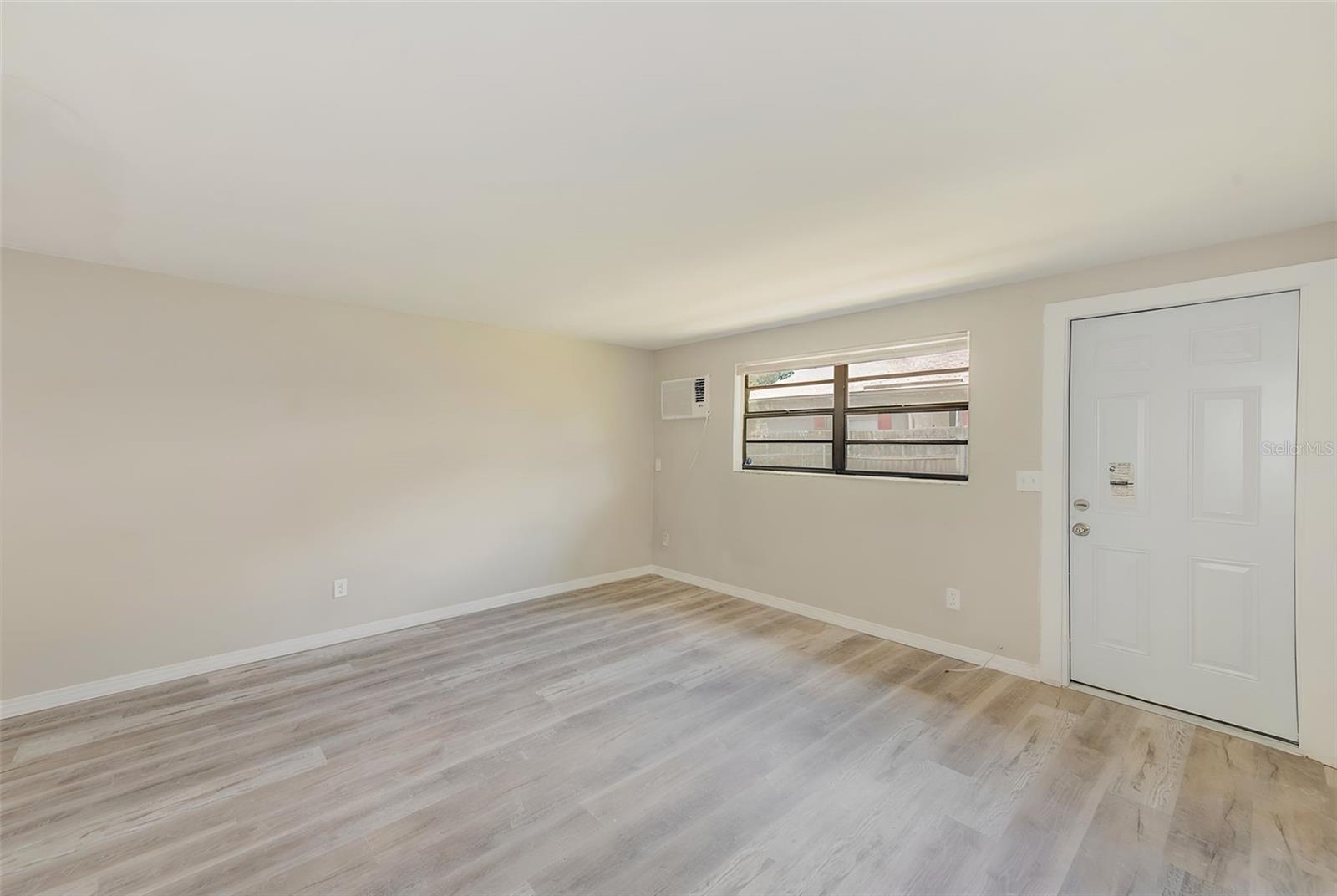 Image 20 of 40 For 1707 Idell Street