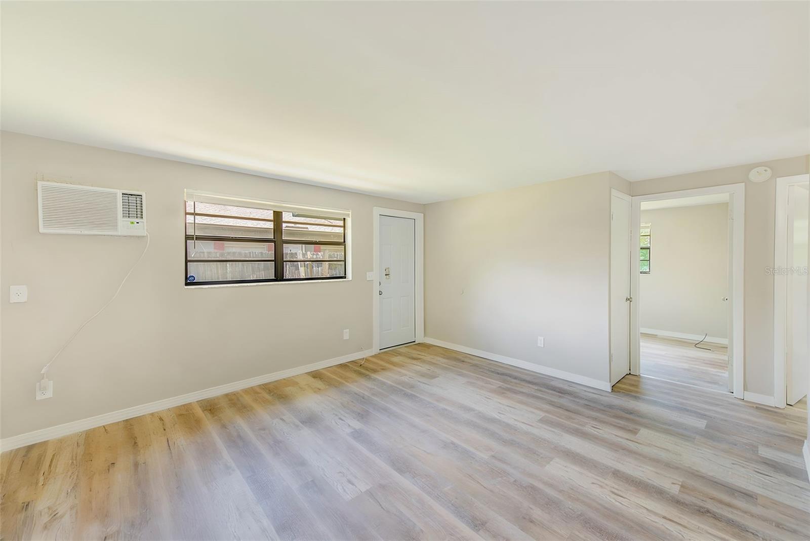 Image 23 of 40 For 1707 Idell Street