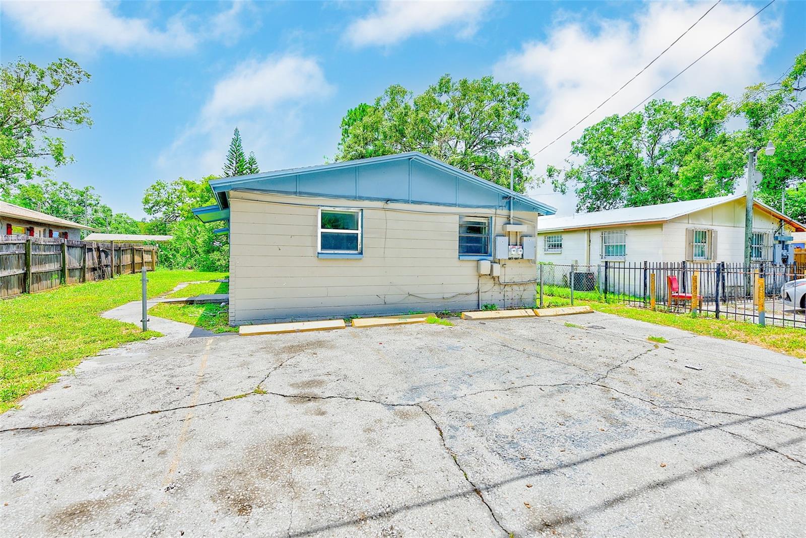 Image 32 of 40 For 1707 Idell Street