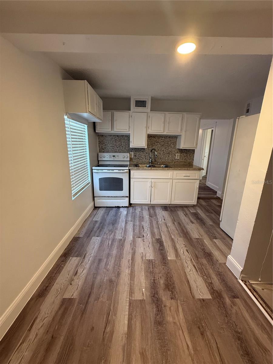 Image 8 of 14 For 3711 35th Street