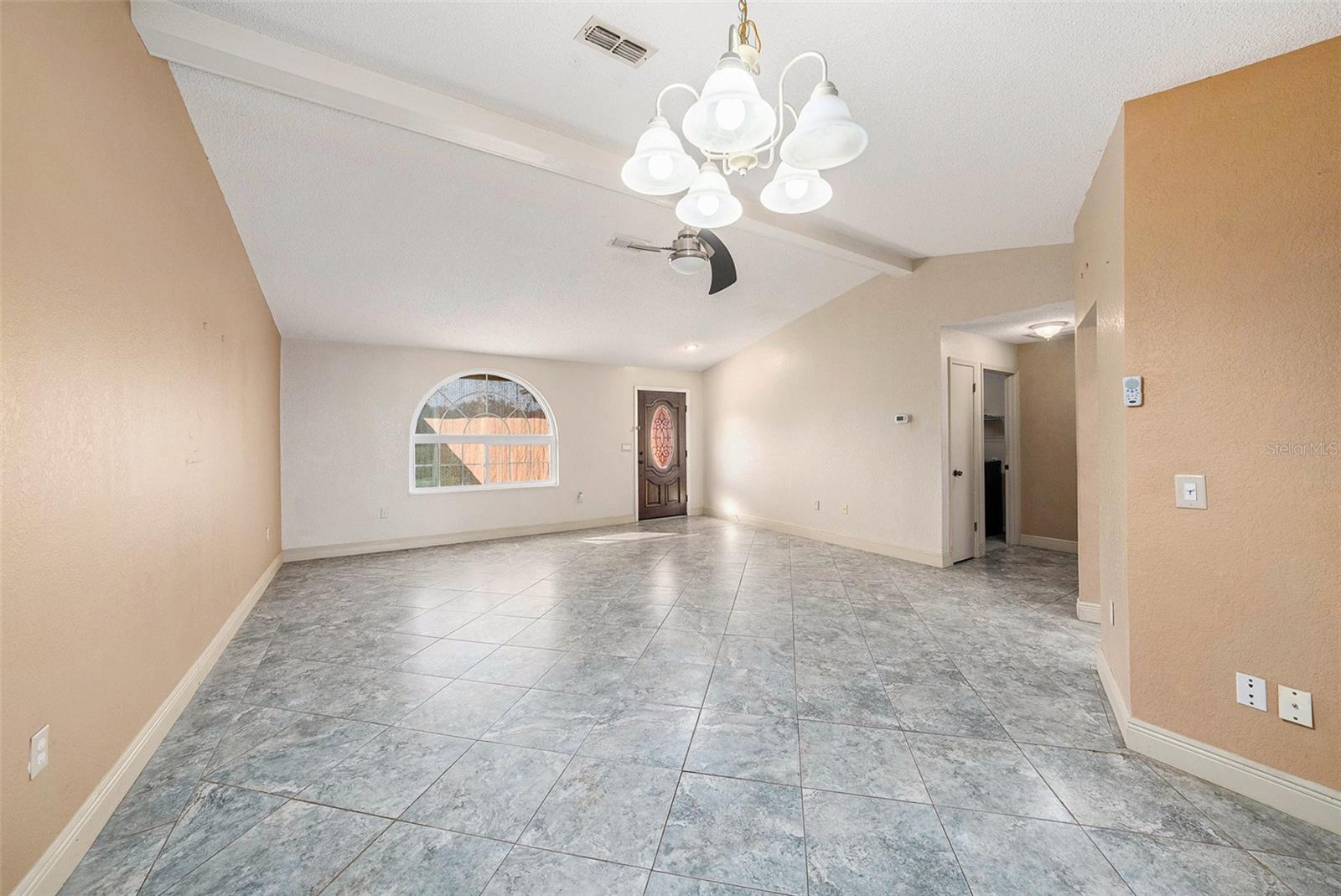 Image 11 of 30 For 1161 Carmona Avenue