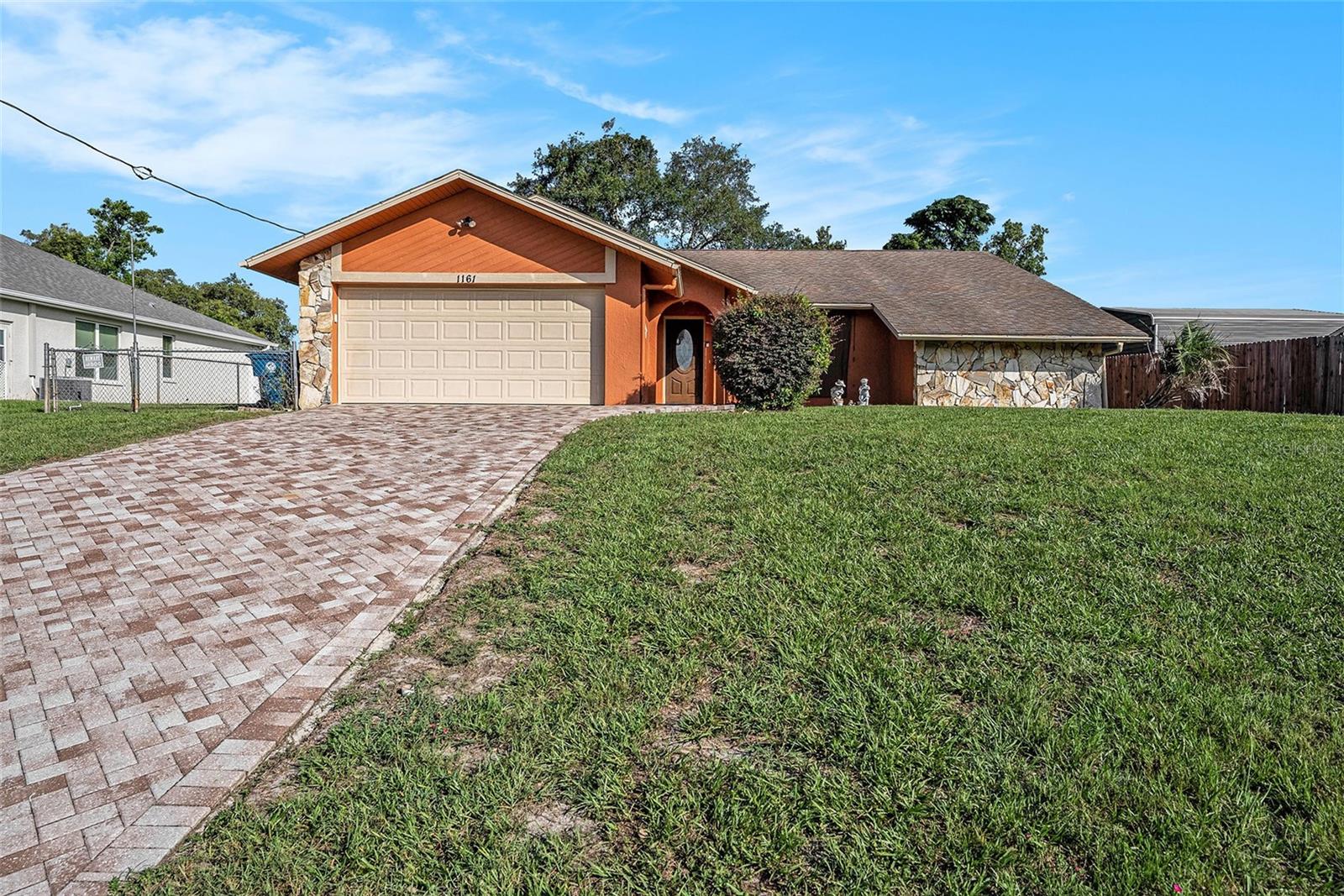 Image 4 of 30 For 1161 Carmona Avenue