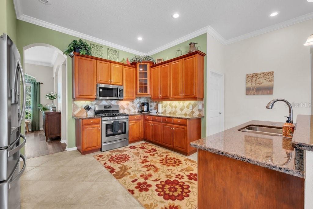 Image 17 of 56 For 16224 Bridgepark Drive