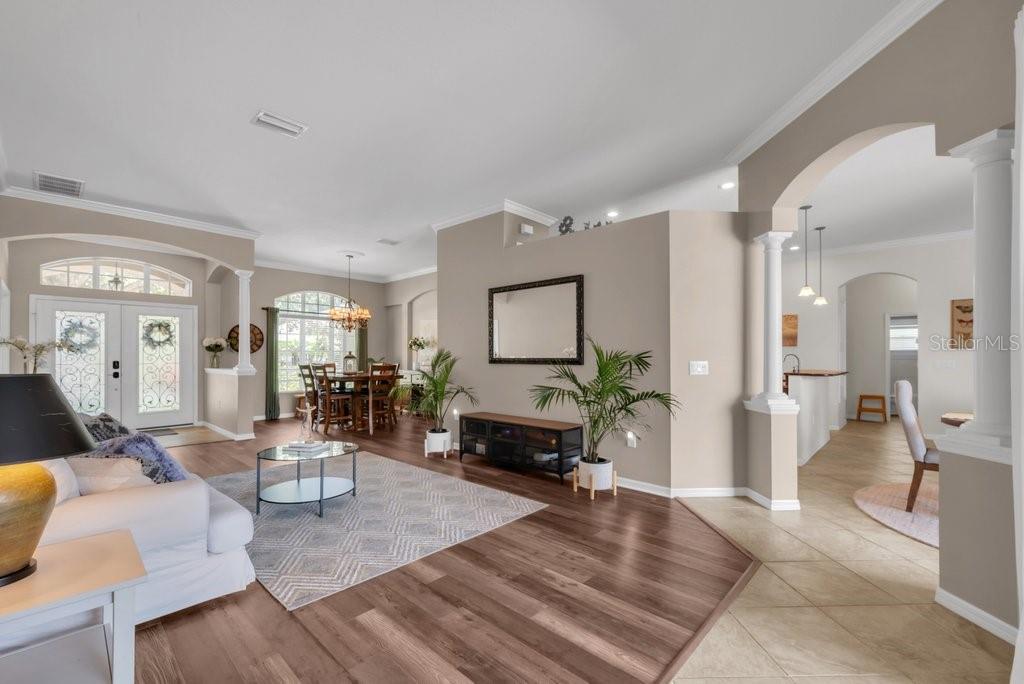 Image 9 of 56 For 16224 Bridgepark Drive